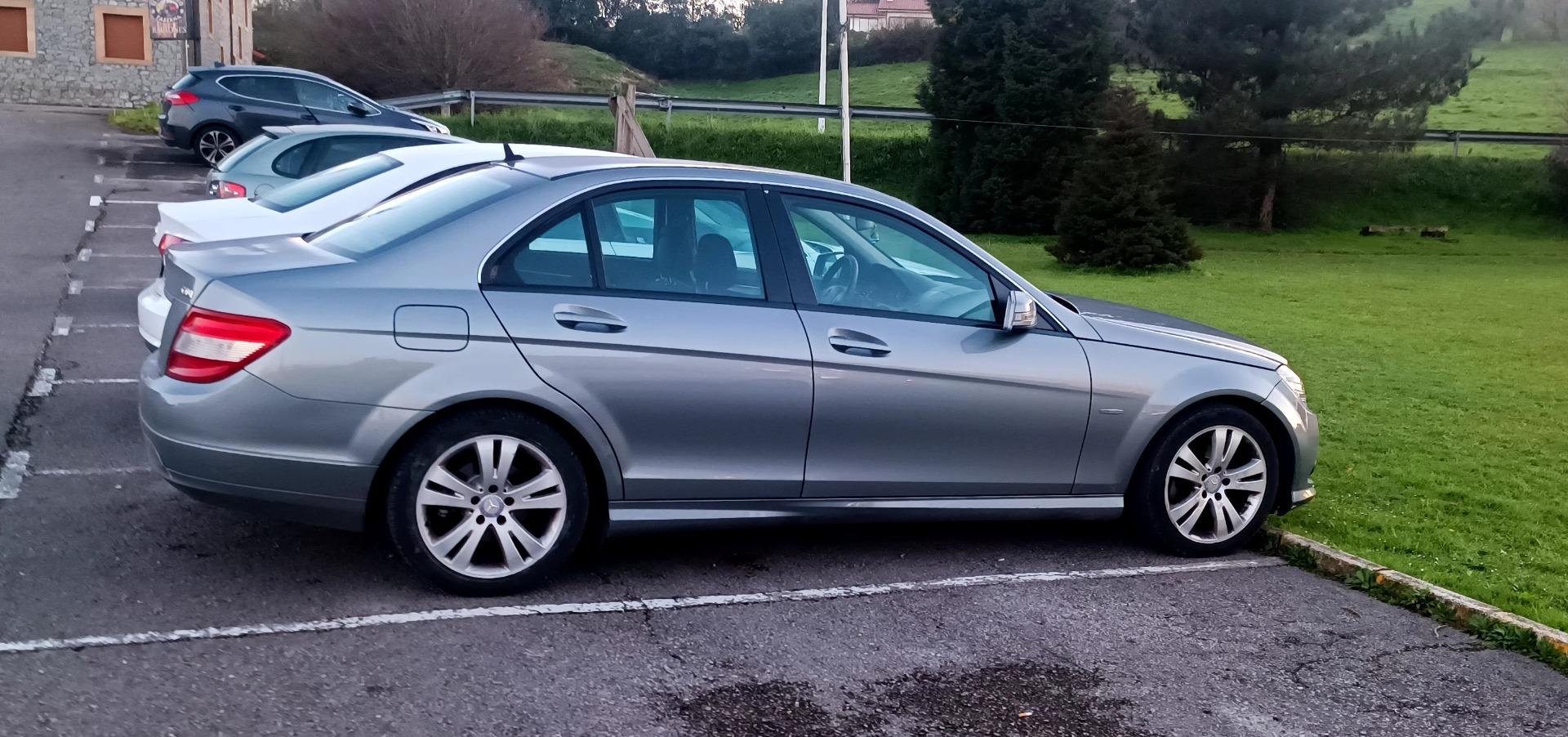 Foto 2 de Mercedes C 200 CDI bluefficence 