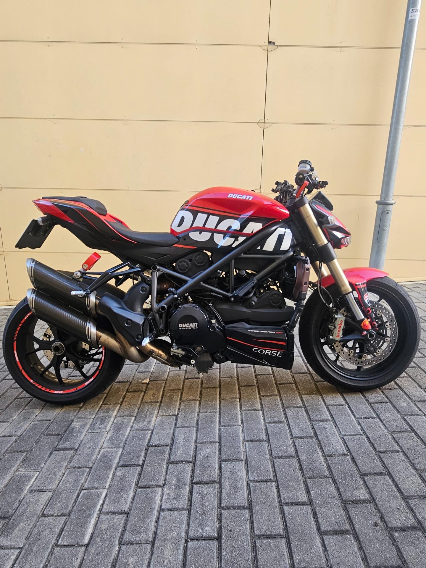Foto de Ducati streetfighter 848