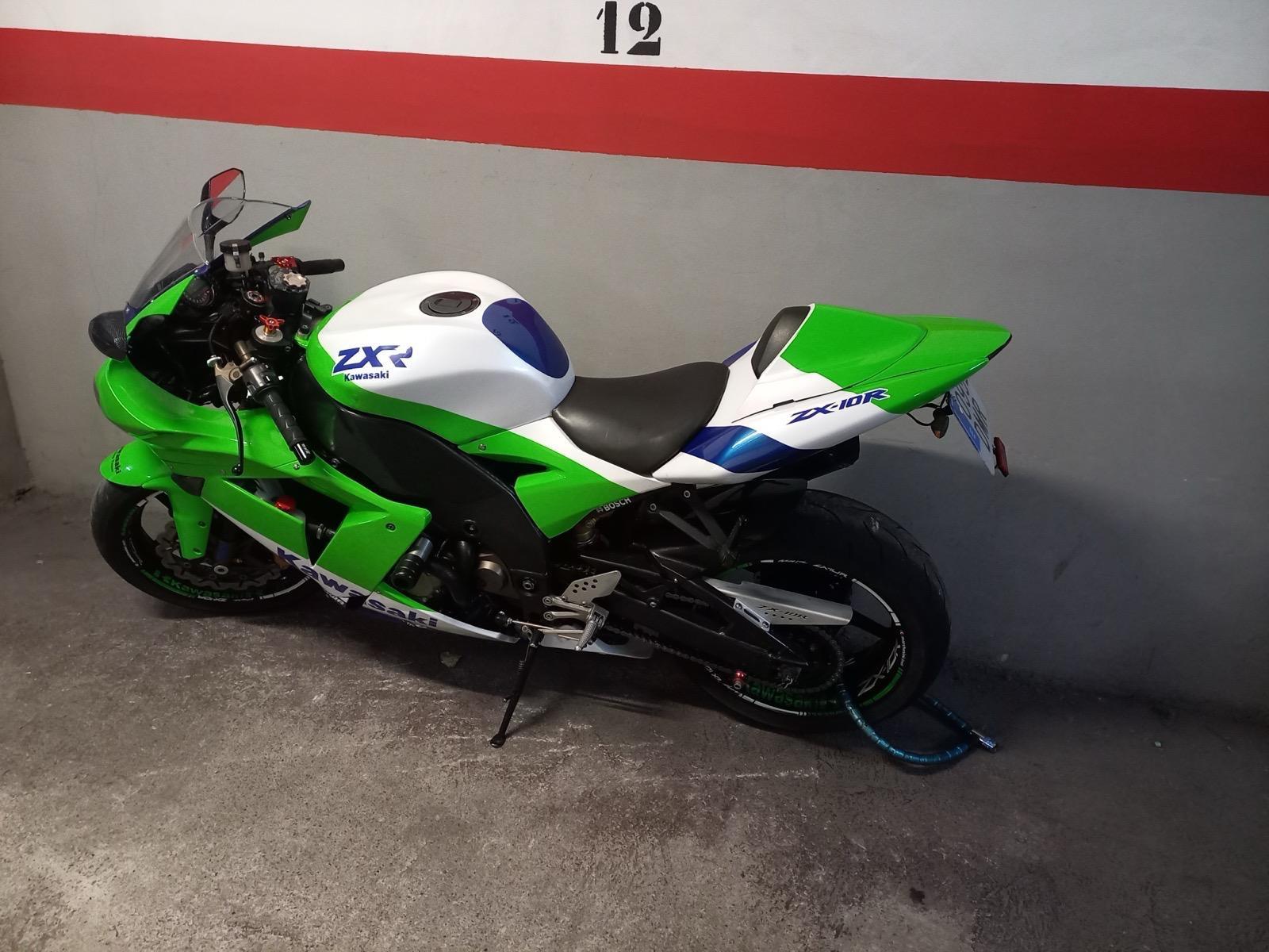 Foto de Kawasaki zx10R 2004-2005 impecable