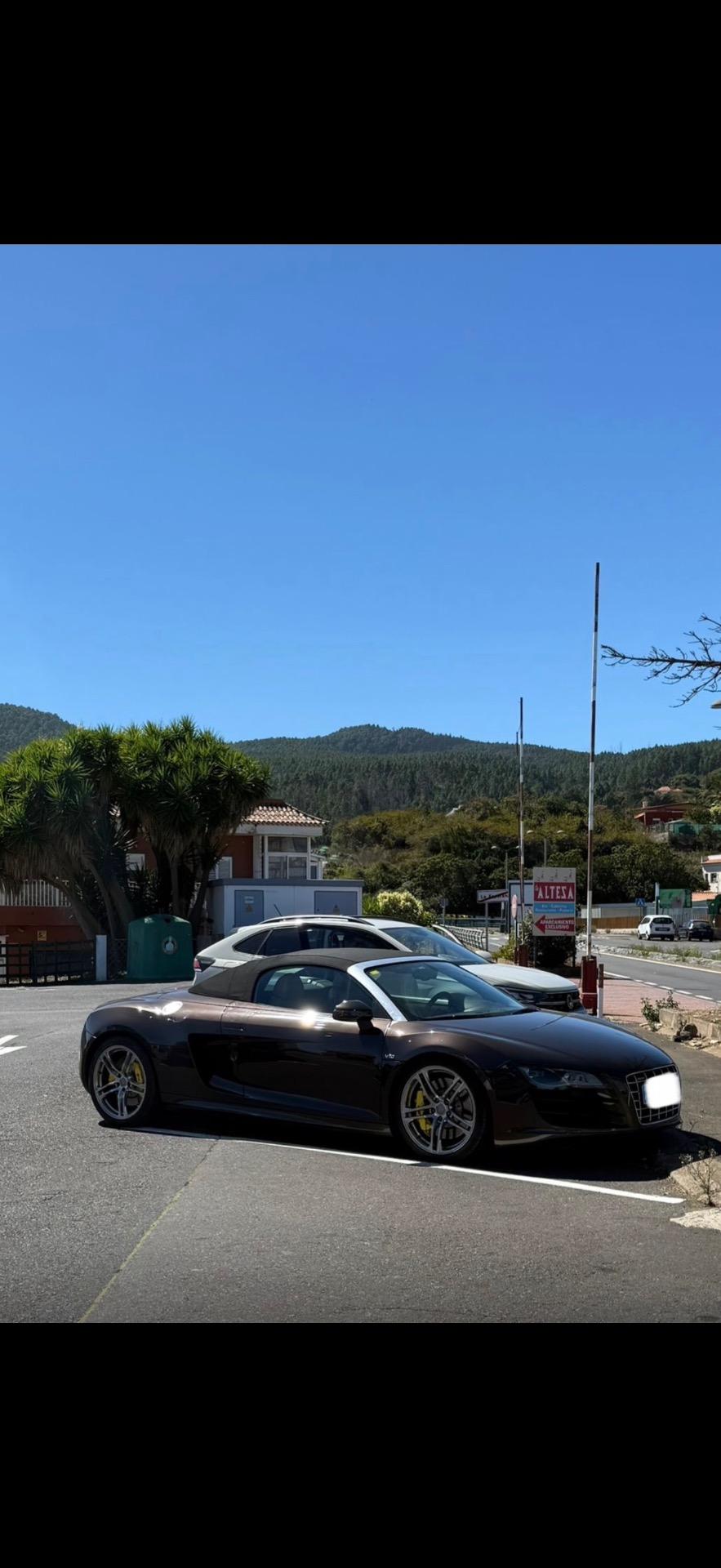 Foto 1 de AUDI R8 v10 Spyder