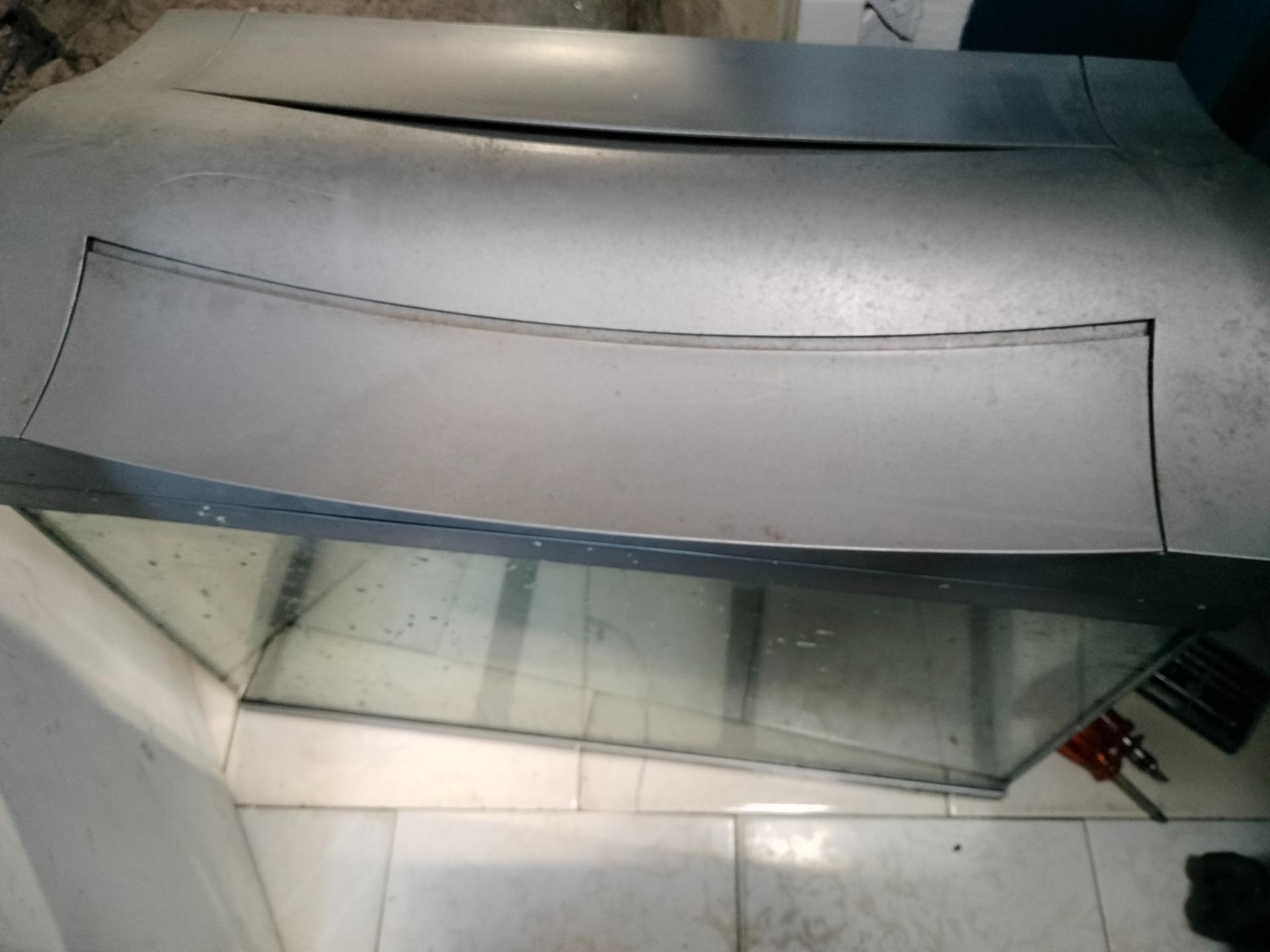 Foto 2 de Acuario de unos 70 litros +-