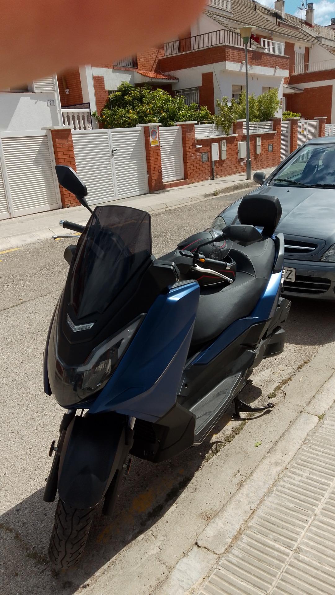 Foto 3 de Moto 125 GTS.