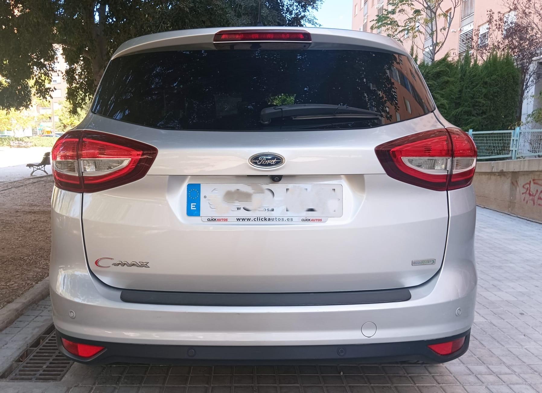 Foto 3 de Cambio FORD C-Max 1.0 Ecoboost Auto-S&S Titanium 125CV del 2018 por coche diesesl de más cilindrada