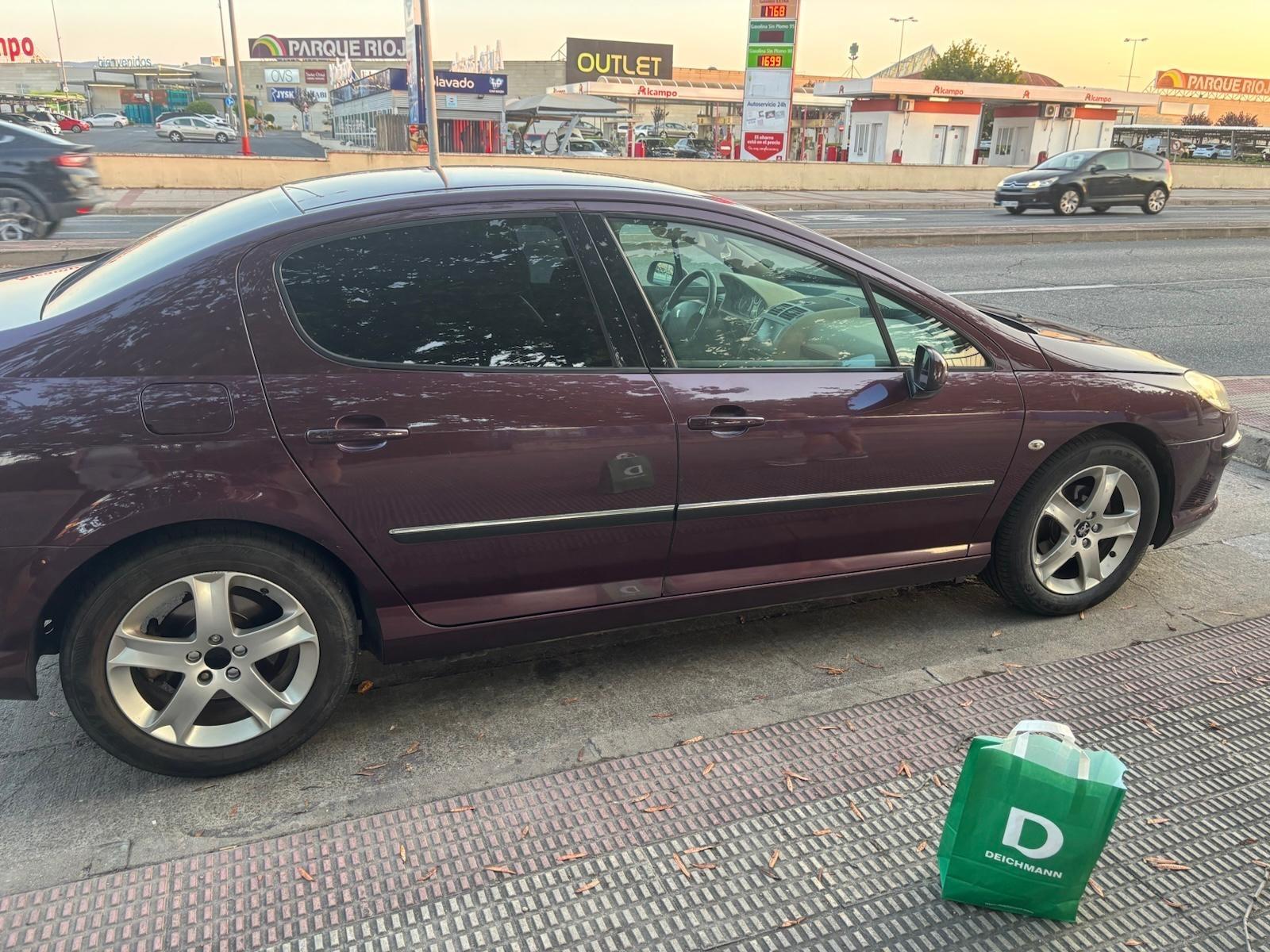 Foto de Móvil, coche, moto. 