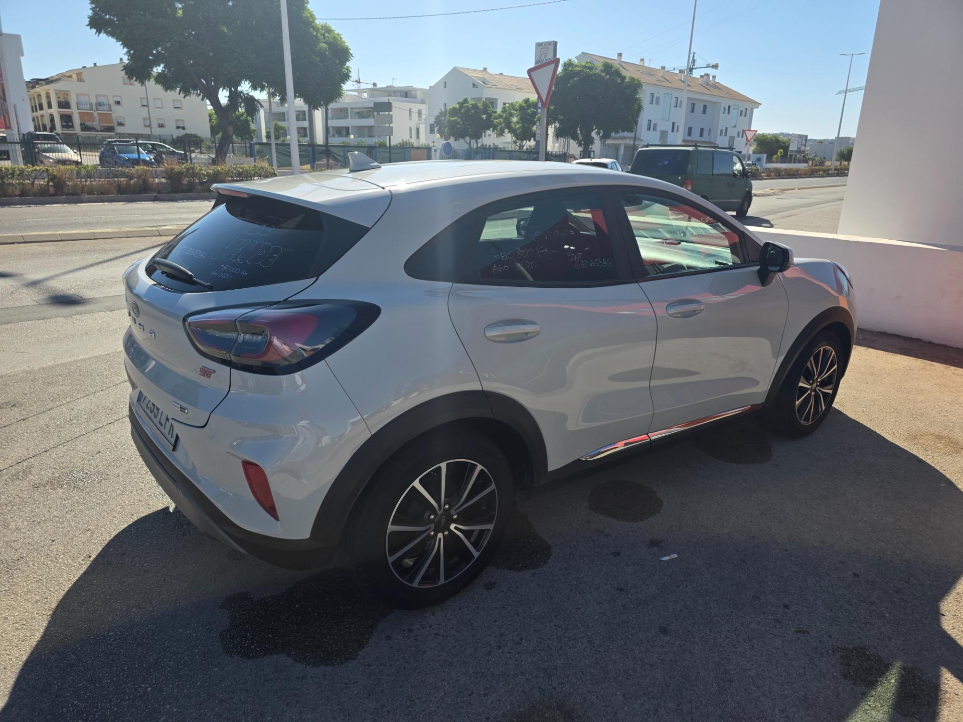 Foto 7 de Ford puma año 2020 manual de gasolina -80.000 km