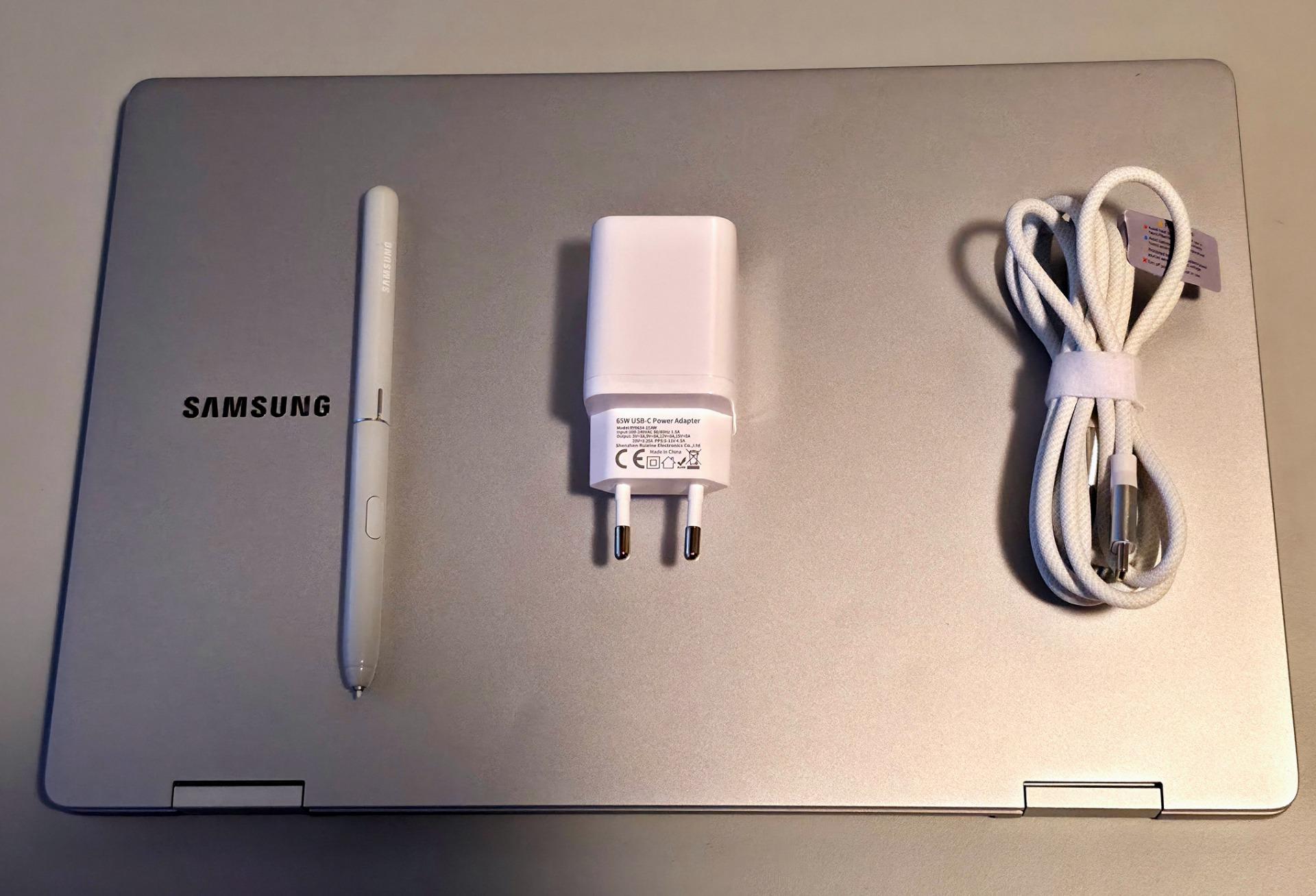Foto 2 de Samsung Galaxy Book2 360 512GB NP730QED + SPen