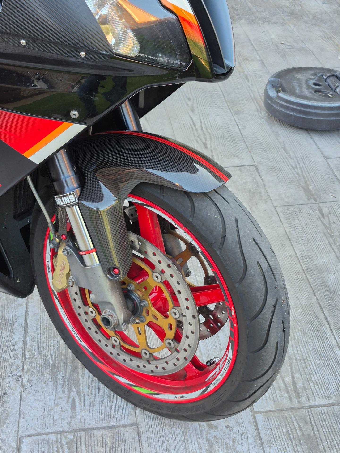 Foto de Aprilia rsv1000r 2004