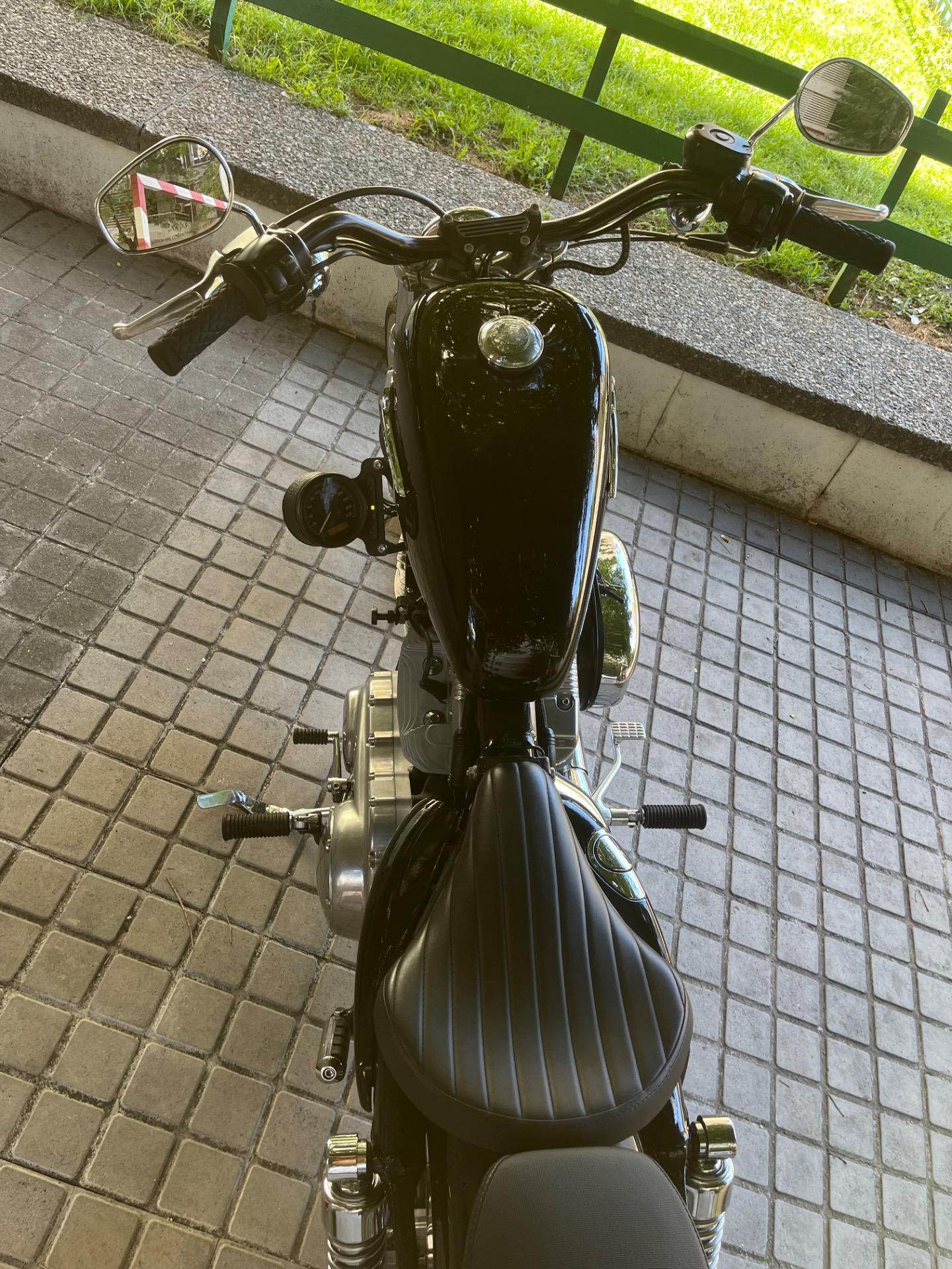 Foto 5 de Harley Davidson 883 XL 