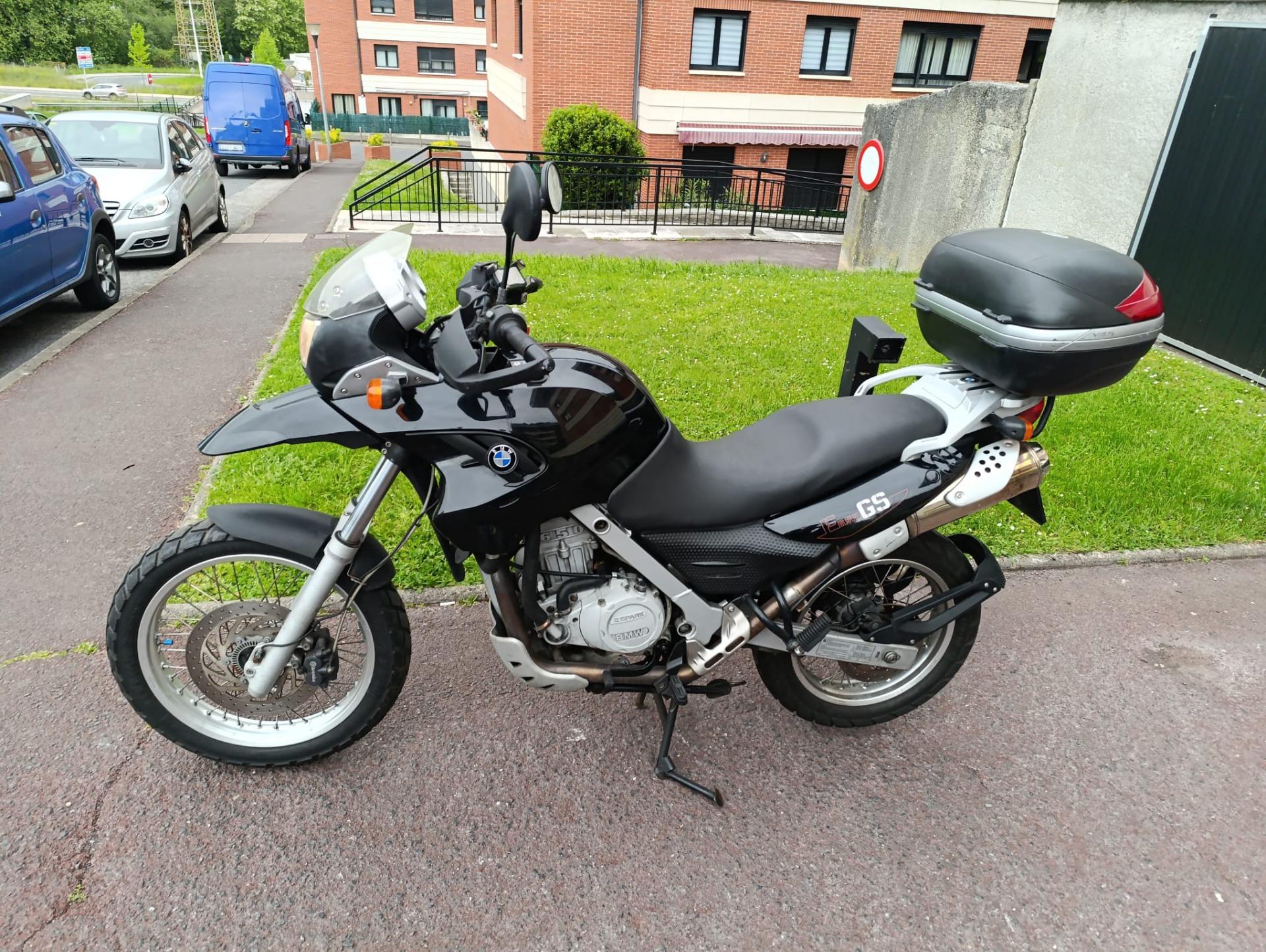 Foto 3 de Cambio bmw f650 GS por coche