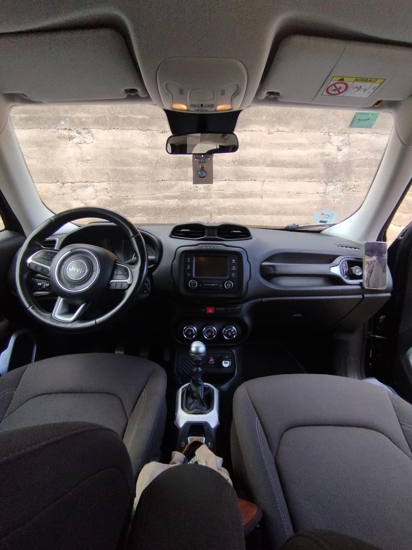 Foto 3 de Jeep Renegade 