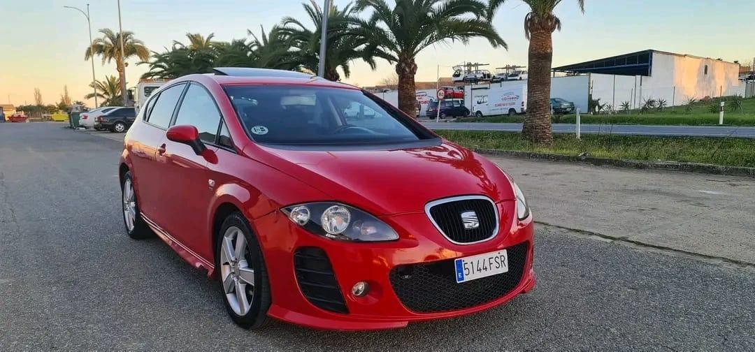Foto 7 de Seat leon mk2 con techo sola espejos recojibles pantalla android con car buss