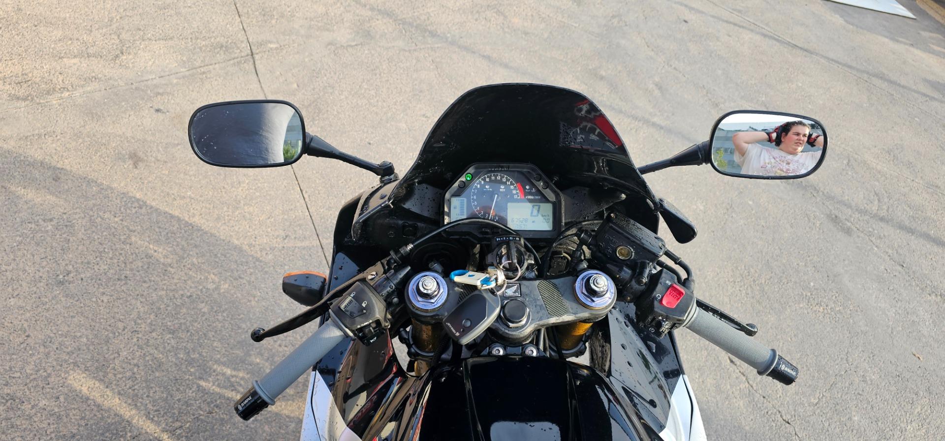 Foto 3 de Honda cbr 600 rr 2006