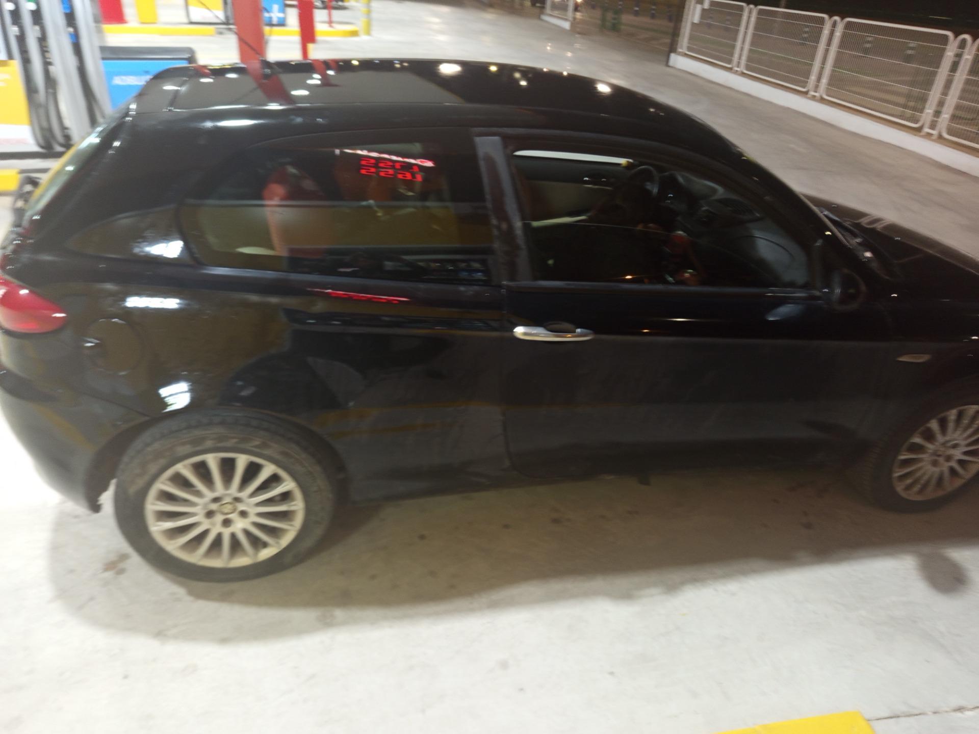 Foto 3 de Alfa 147 T spark año 2008