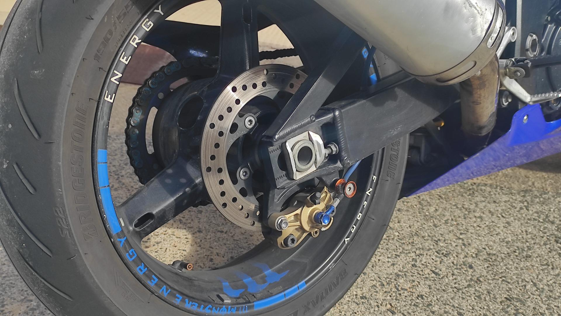 Foto 8 de Suzuki GSXR 600 K5 del 2005 70.000km