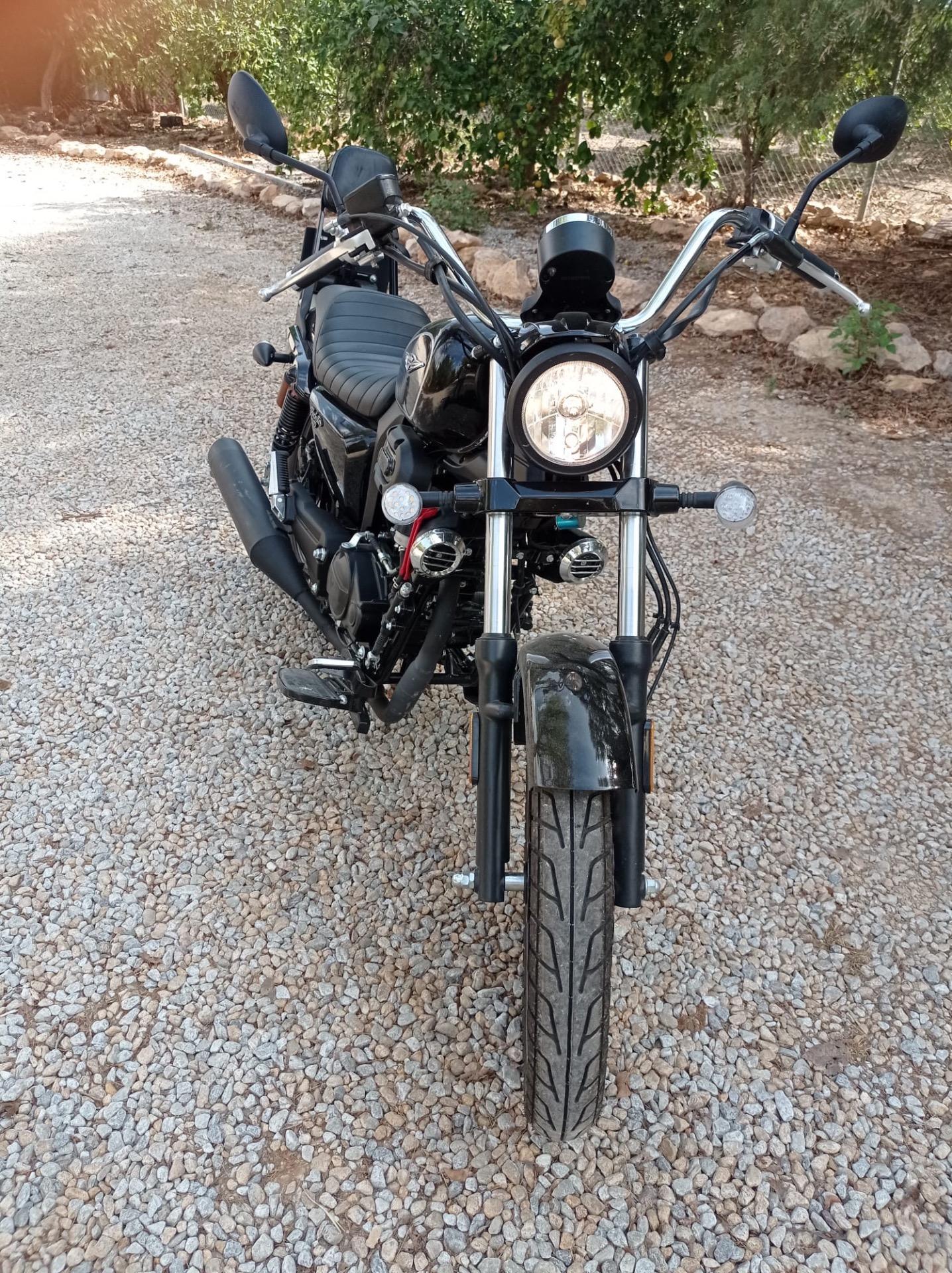 Foto 3 de Moto macbor 125c.