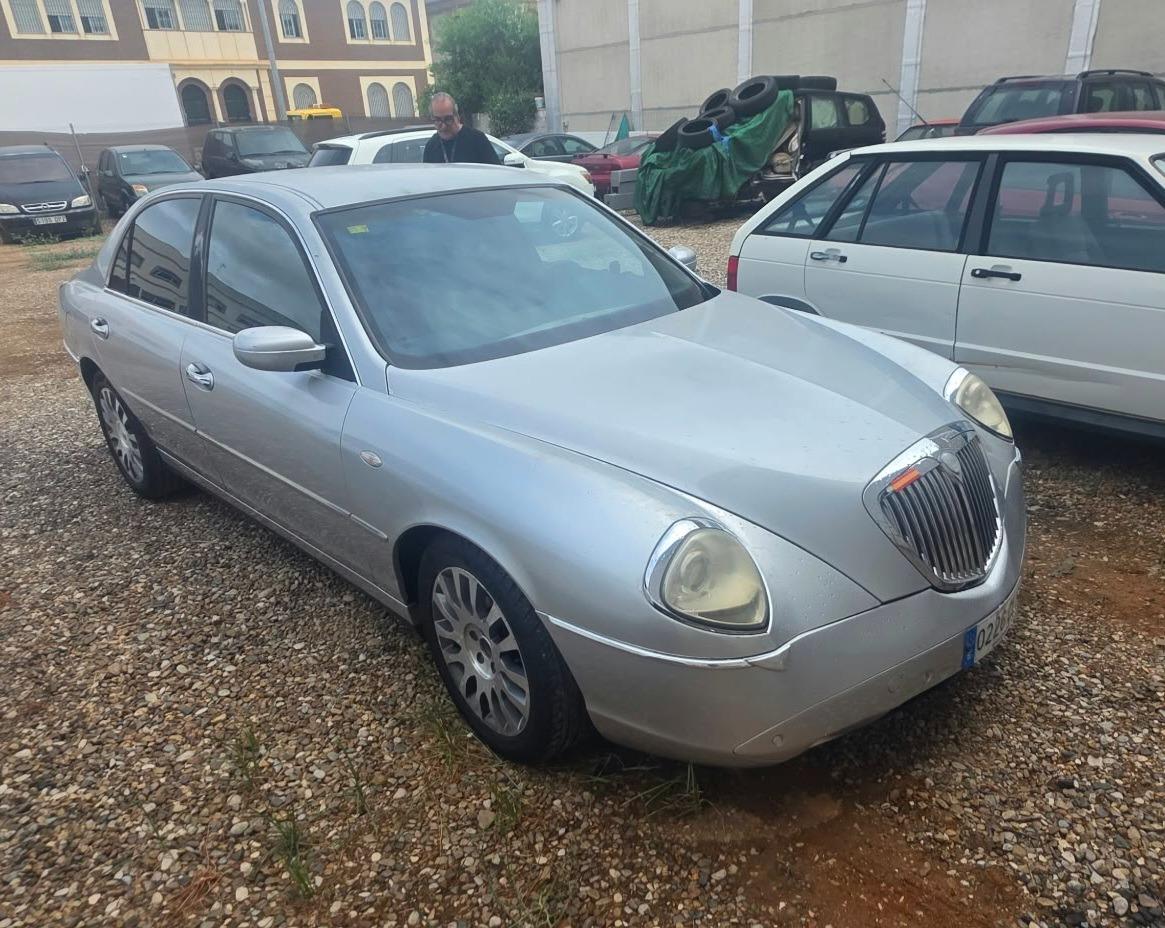 Foto de lancia thesis