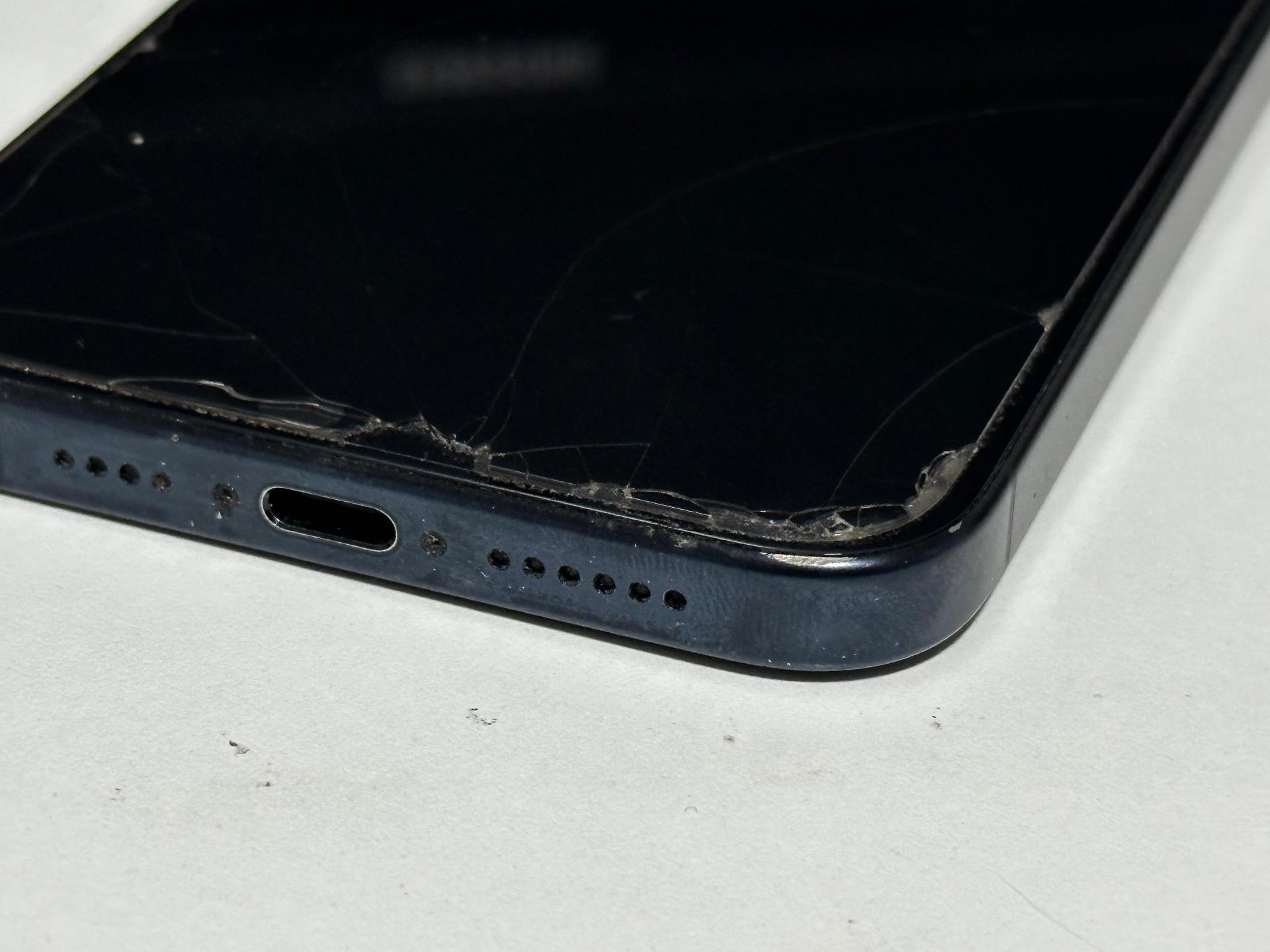 Foto 2 de iPhone 15 pro max