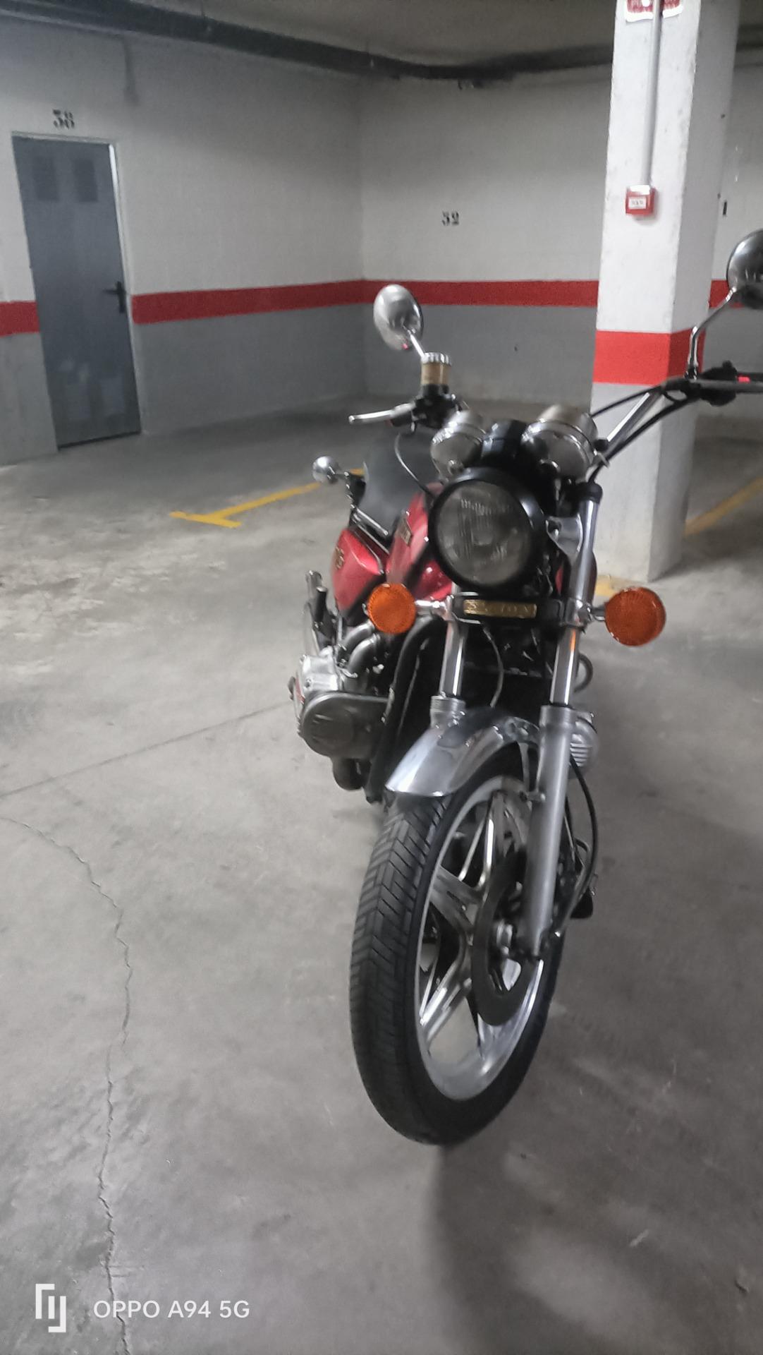Foto 2 de Motocicleta Histórica Honda Gold Wind GL 1000 1979