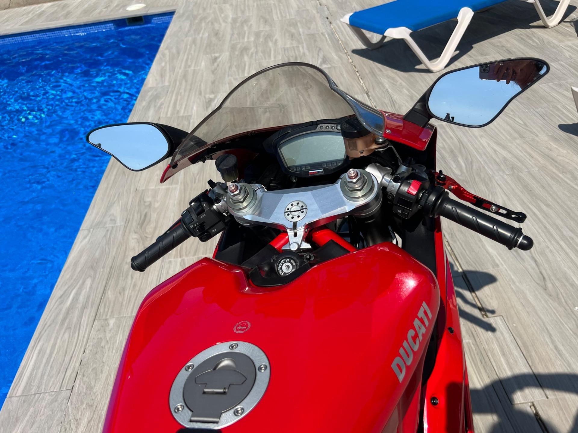 Foto 3 de Ducati 848
