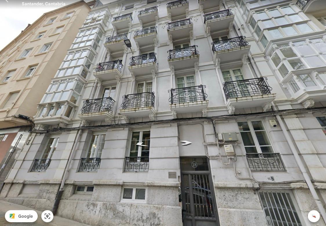 Foto de LOCAL, OFICINA ,URBANO RESIDENCIAL, CENTRO DE SANTANDER, PERMUTA O CAMBIOS , VALOR 62000€
