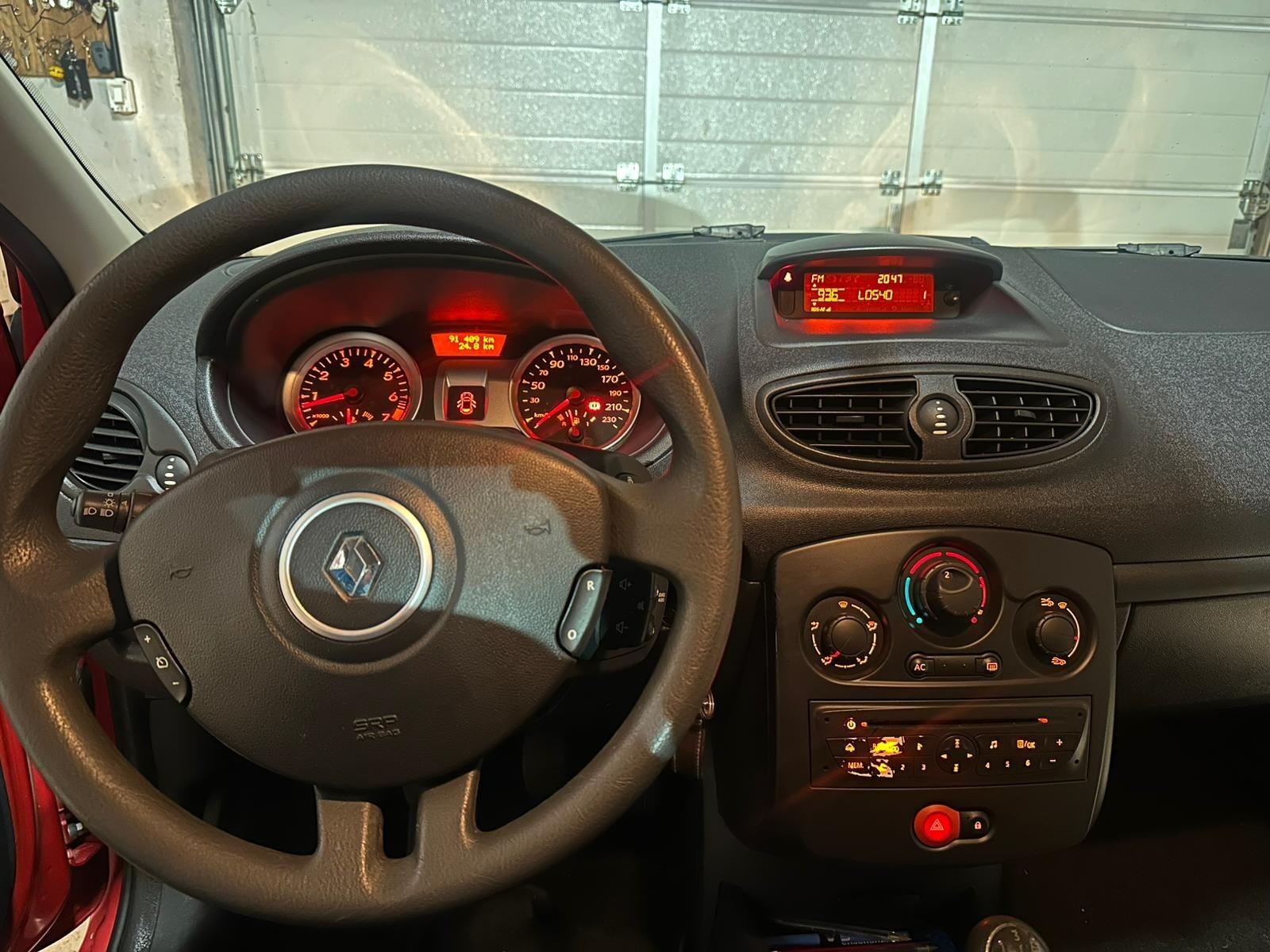 Foto 4 de Cambio Clio 1.2 gasolina 