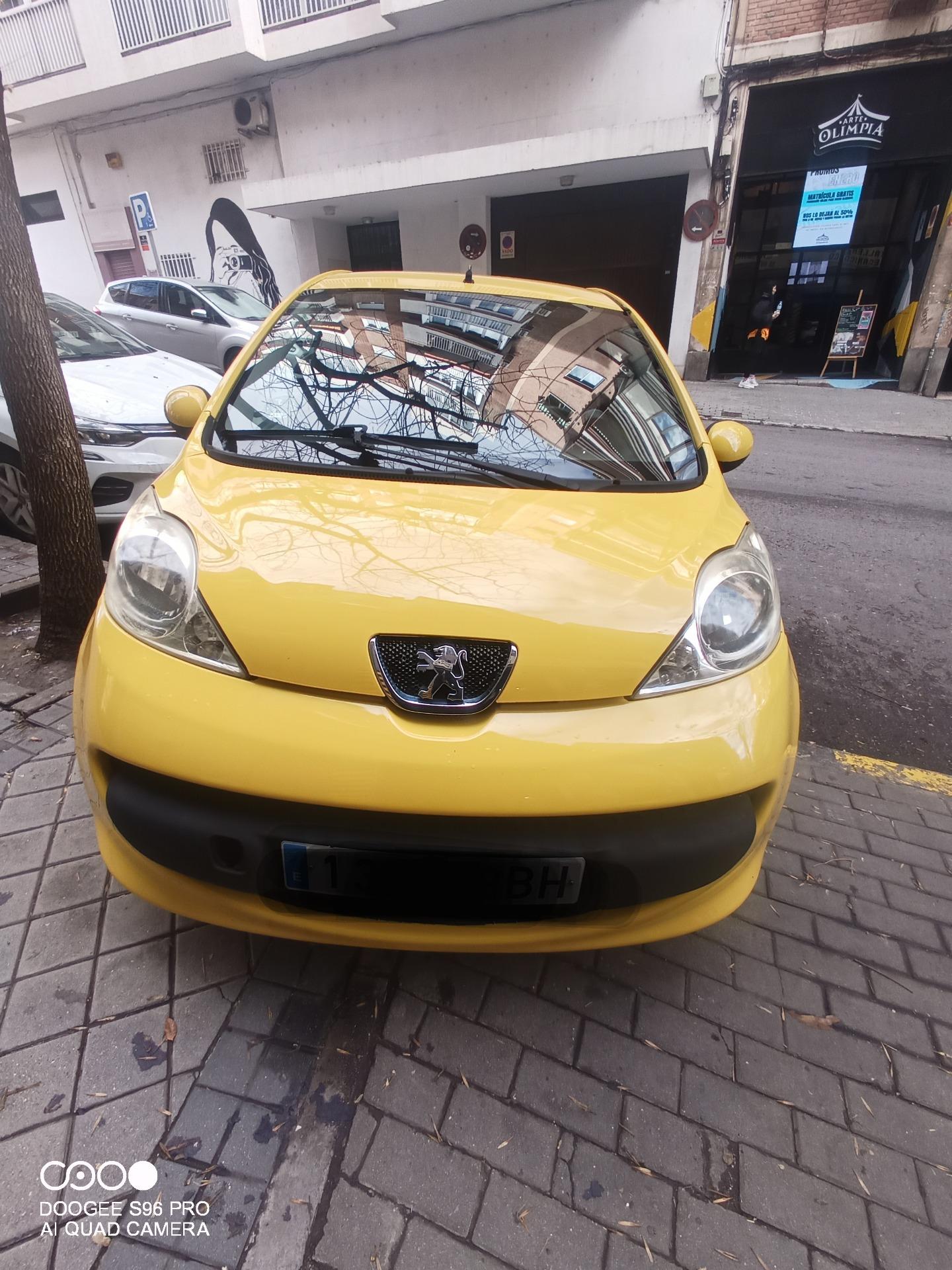 Foto de Peugeot 107 Urban 1.0 de 2008