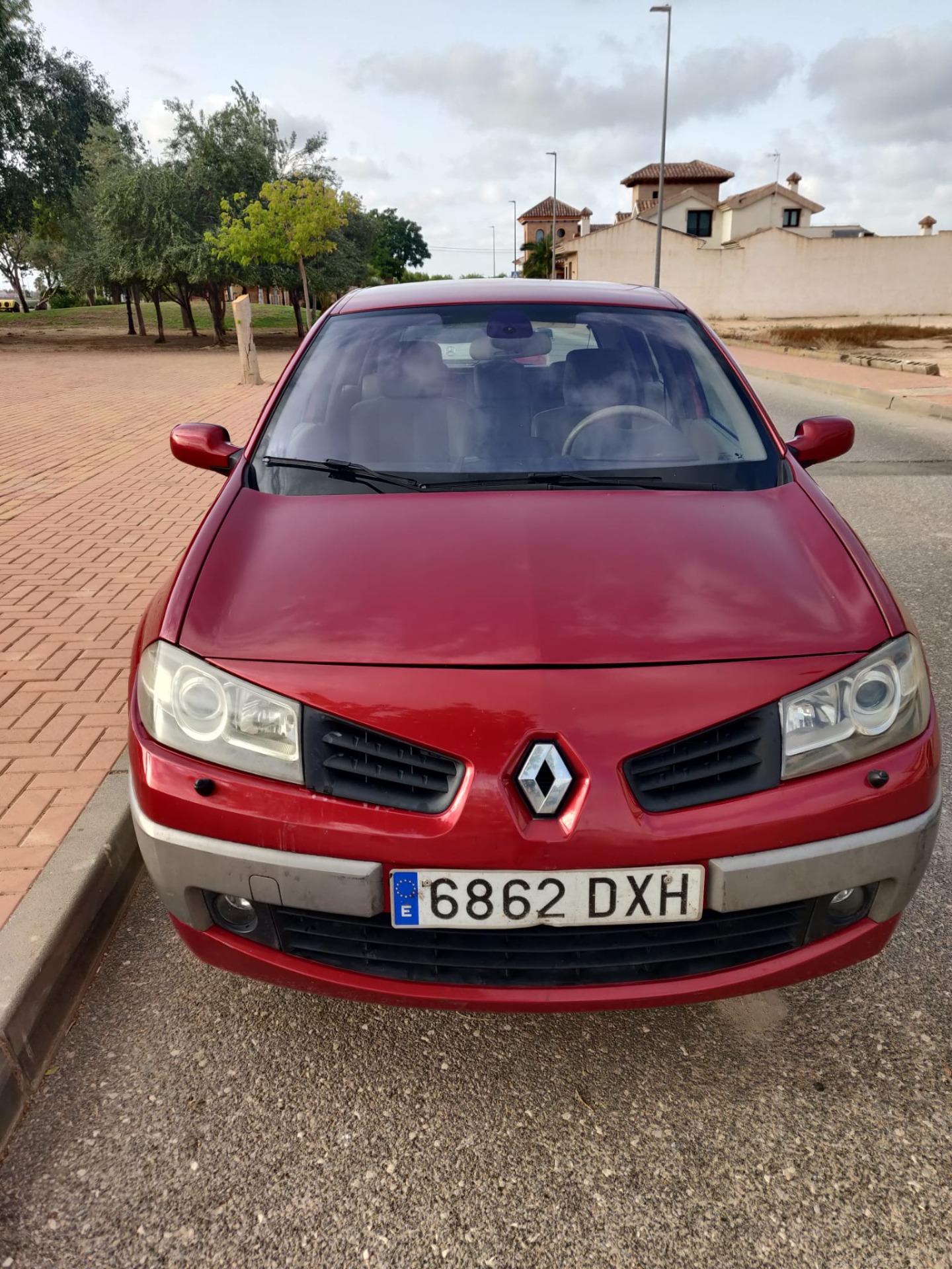 Foto 5 de RENAULT MEGANE 2.0 135CV