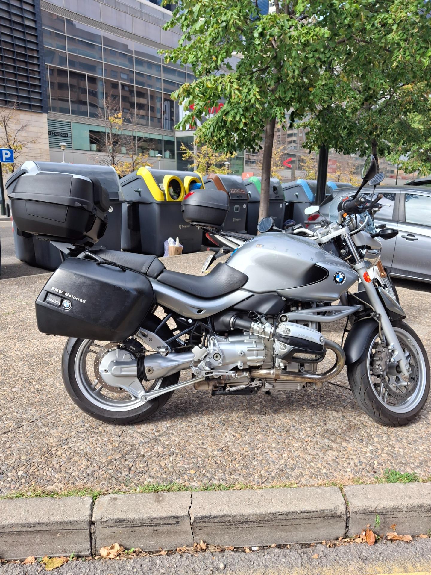 Foto 6 de Por moto que me interese del mismo estilo honda hornet ,BMW 800R...ETC