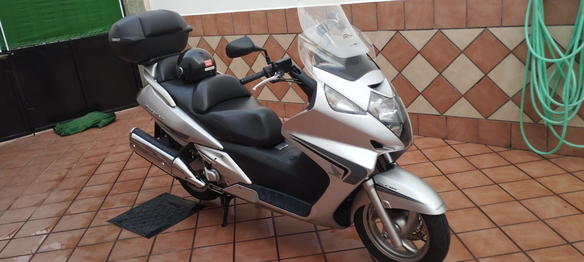 Foto 4 de Cambio por moto de cambio de 600 o más , que este bien cuidada