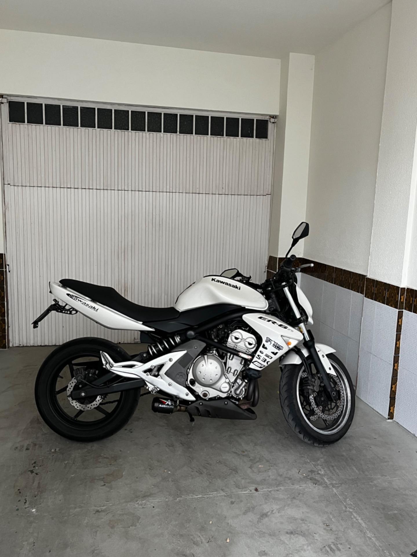 Foto 2 de Kawasaki er6n