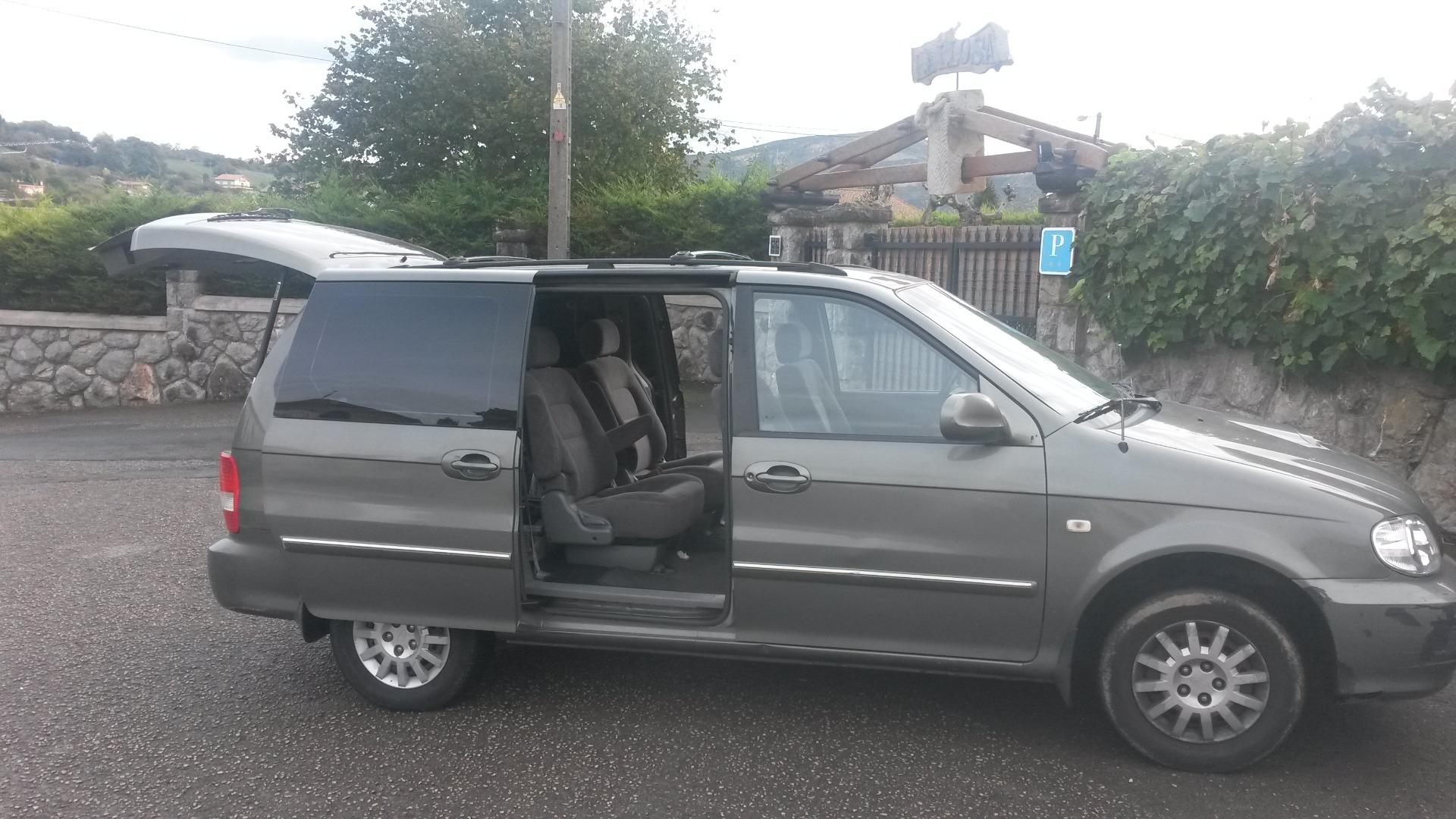 Foto 6 de  Furgoneta Monovolumen Kia Carnibal 2006 HDI 