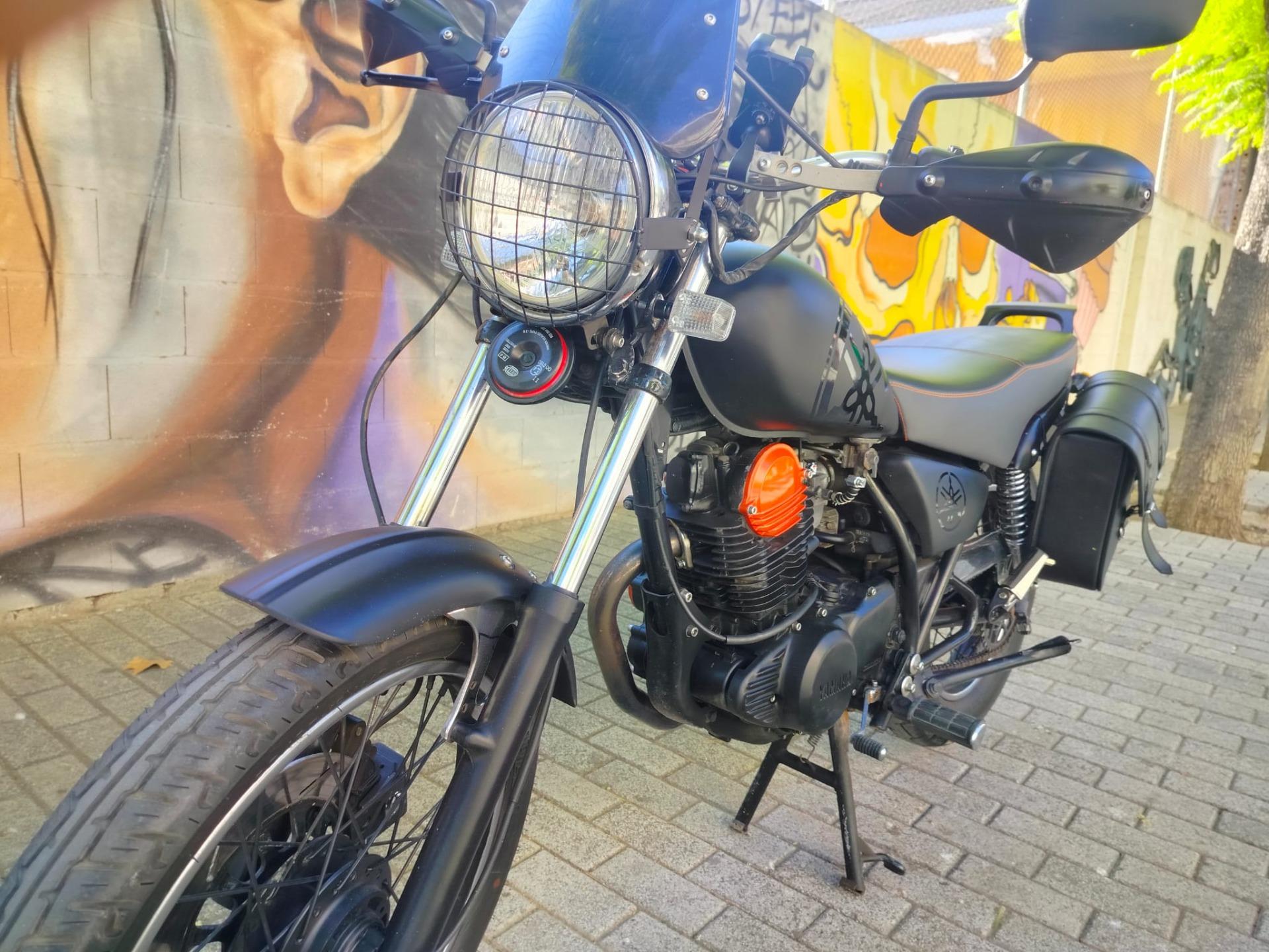 Foto 2 de yamaha sr 250 cafe racer