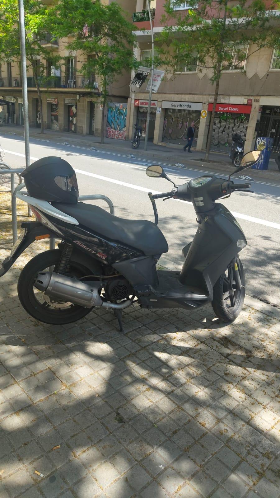 Foto 2 de Kymco Agility 125 del 2016.
