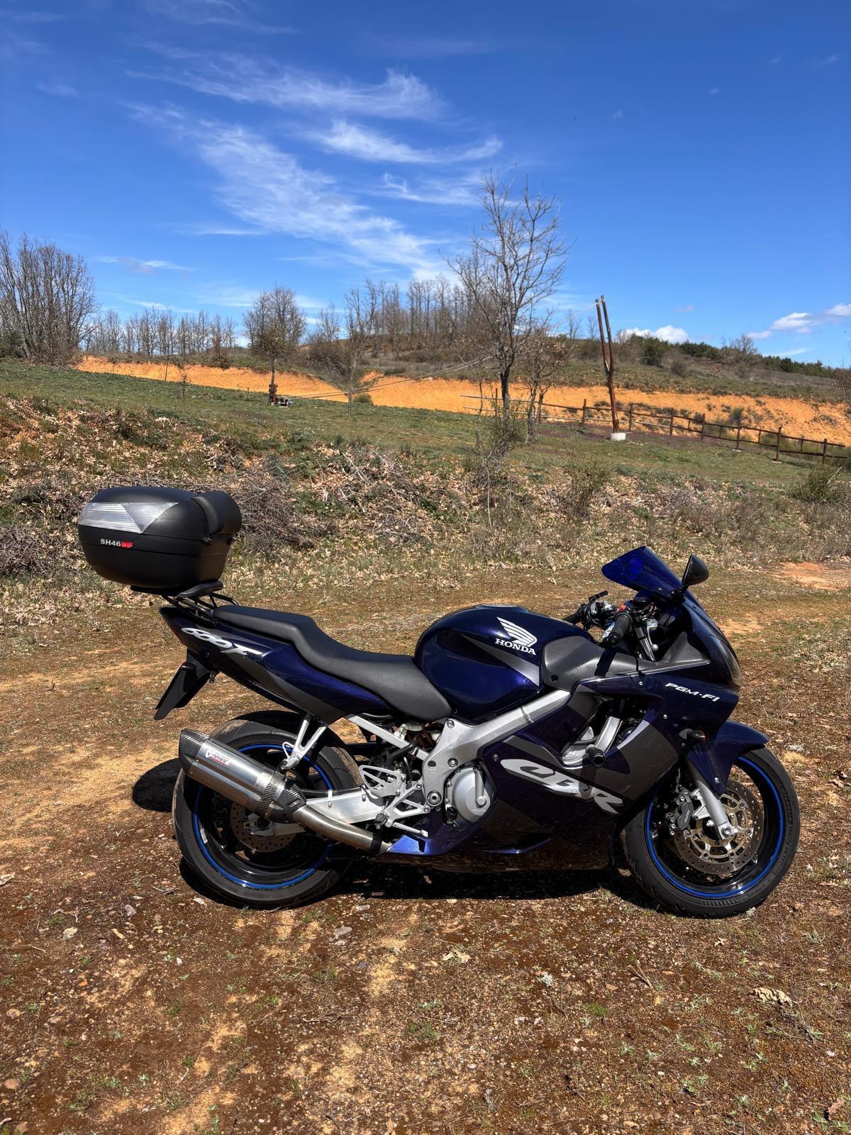 Foto 2 de Honda CBR 600 F 2003 