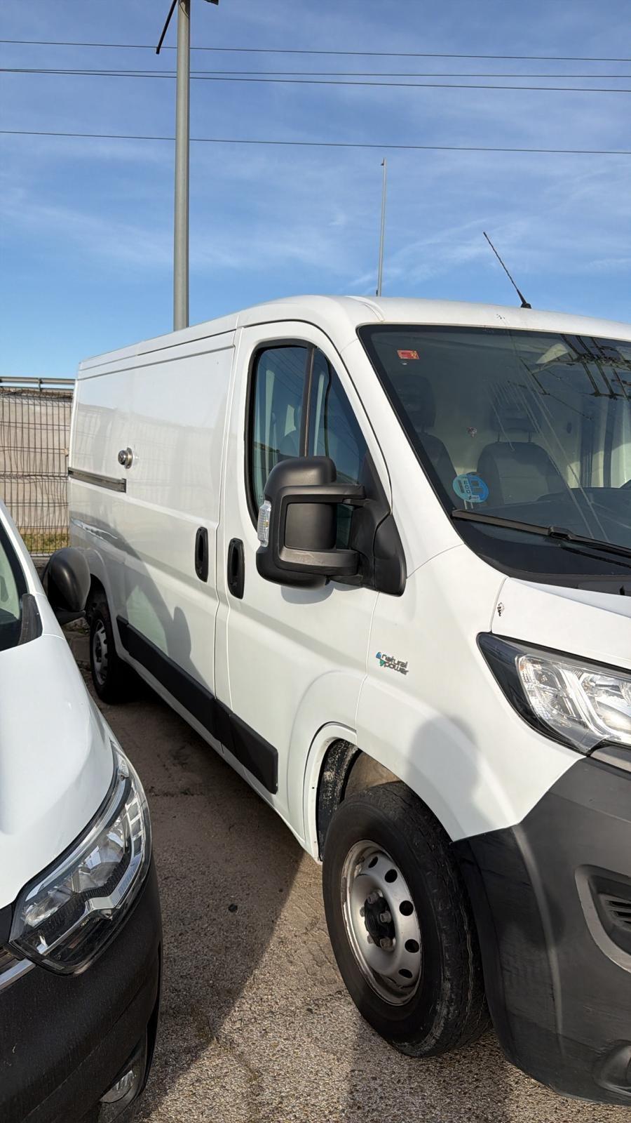 Foto 2 de FIAT DUCATO 35 L2H1 NATURAL POWER