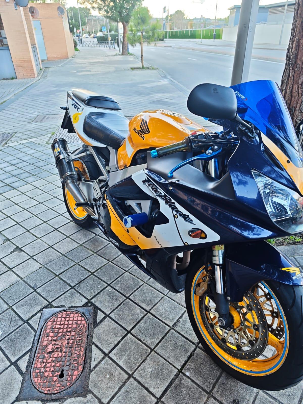 Foto 3 de Honda CBR 929 SC44