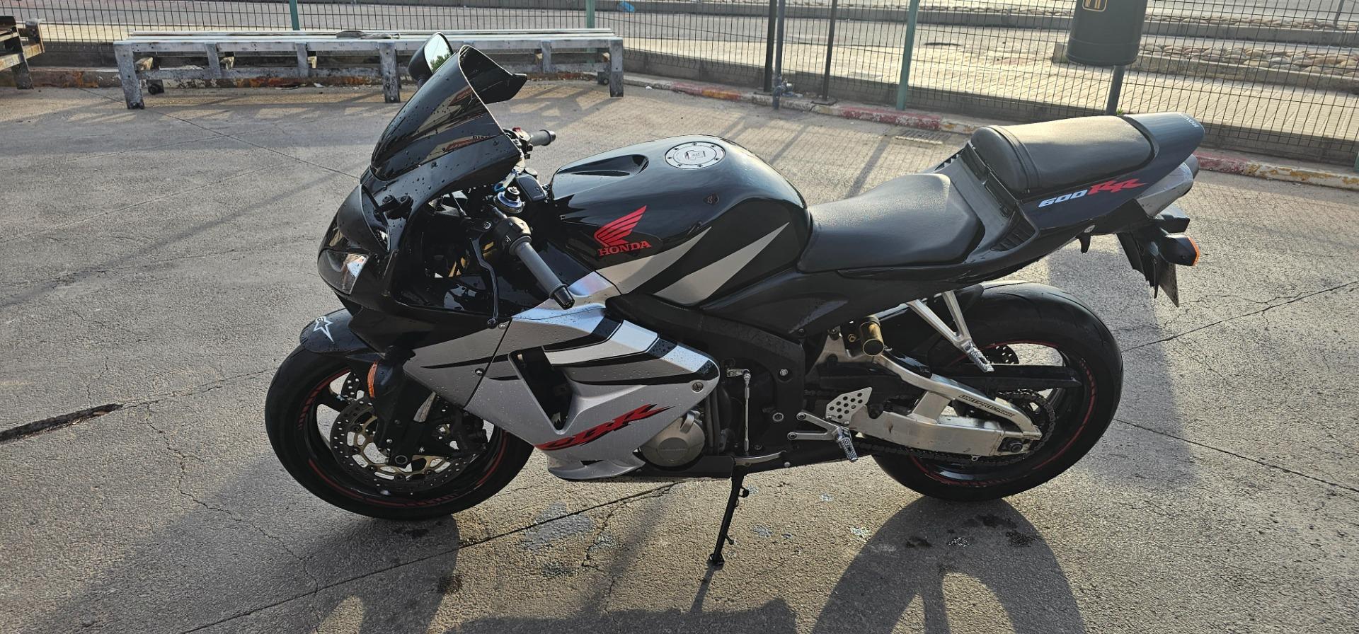 Foto 4 de Honda cbr 600 rr 2006
