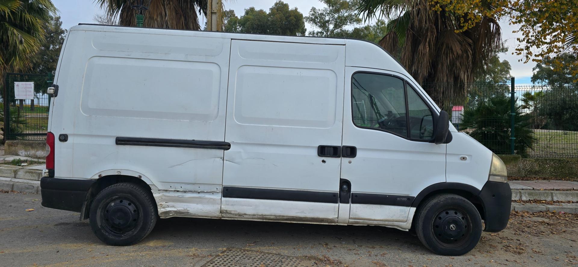 Foto 2 de Nissan Interstar DCI 120