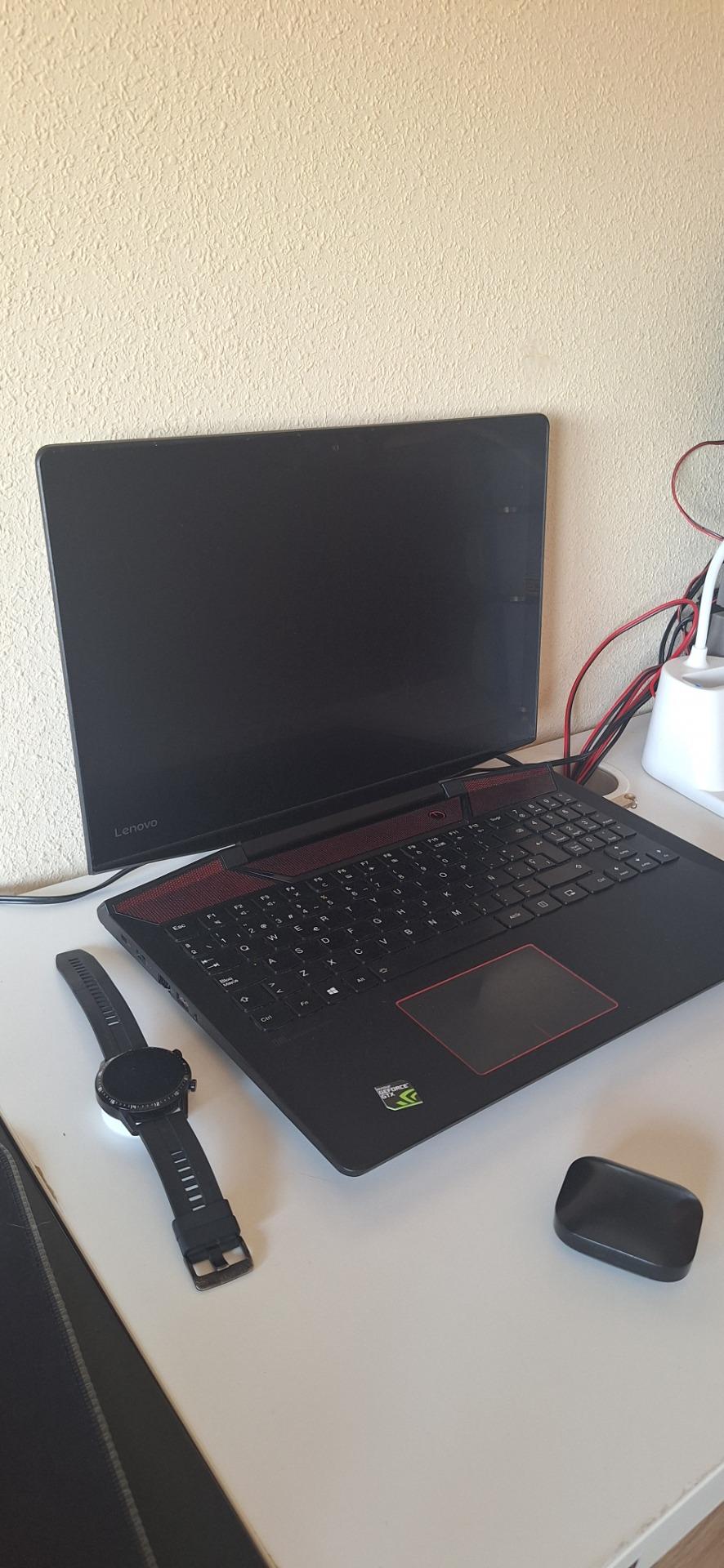 Foto de Bicicleta montaña y ordenador gaming