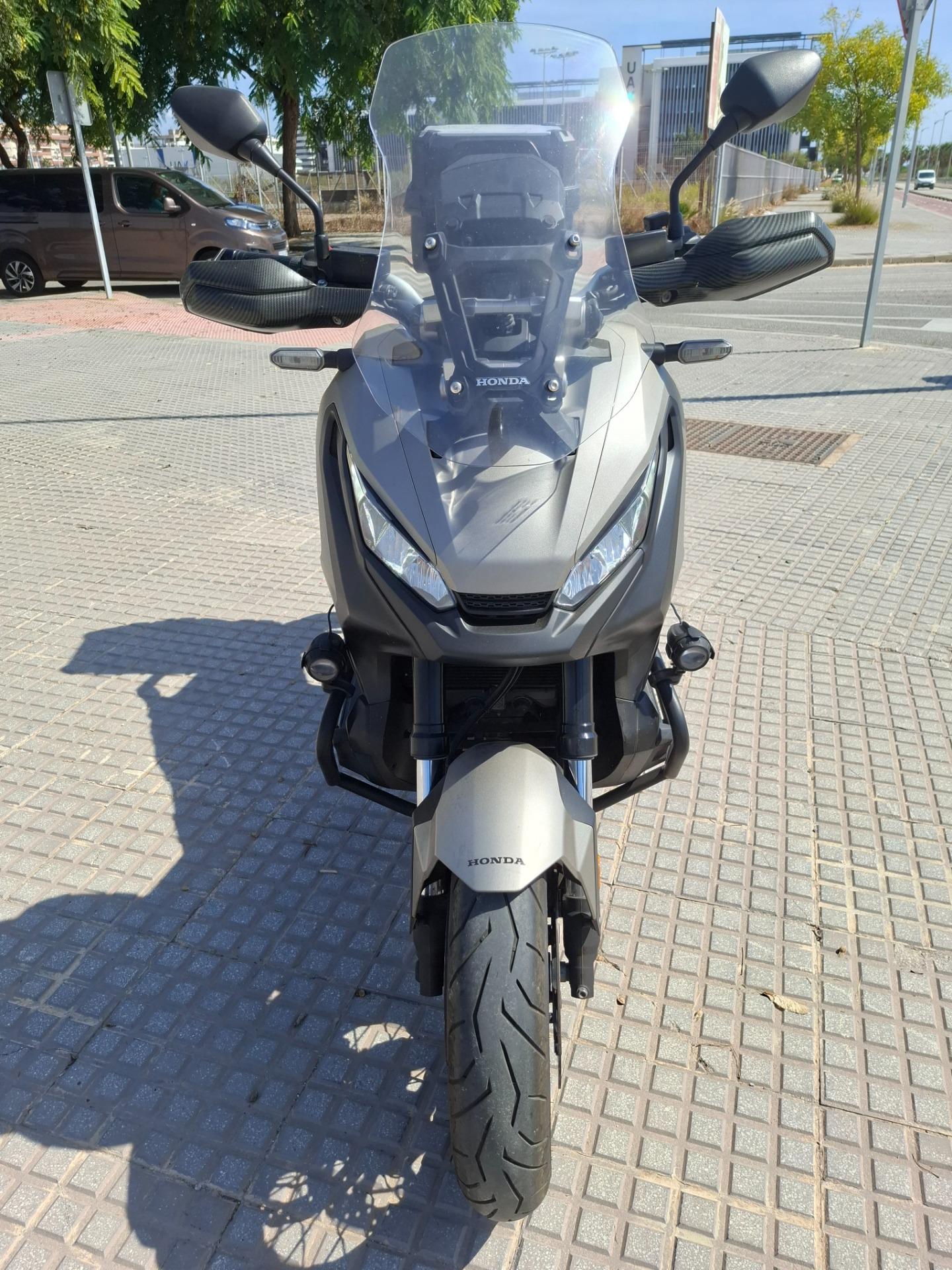 Foto 1 de Honda x adv 750