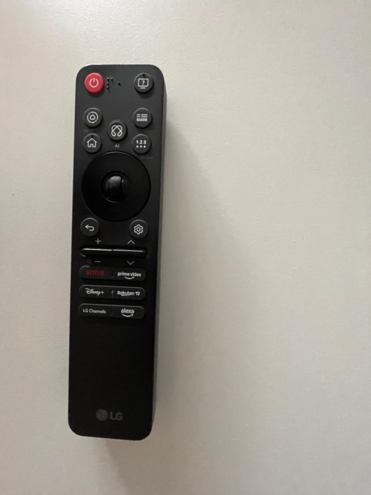 Foto 2 de Cambio TV LG2025 NANOcell81A55 por MacBook PRO 2019 13“