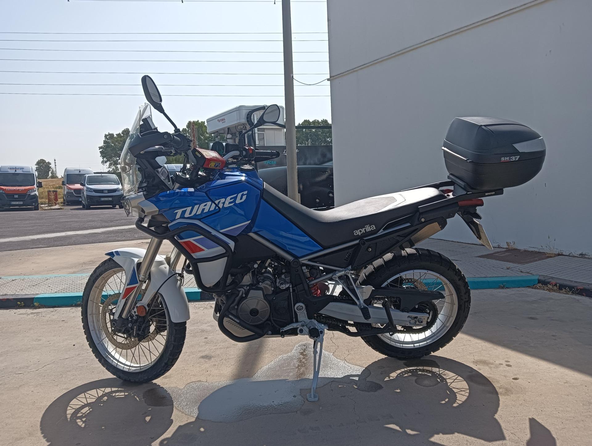 Foto 3 de Aprilia tuareg 660