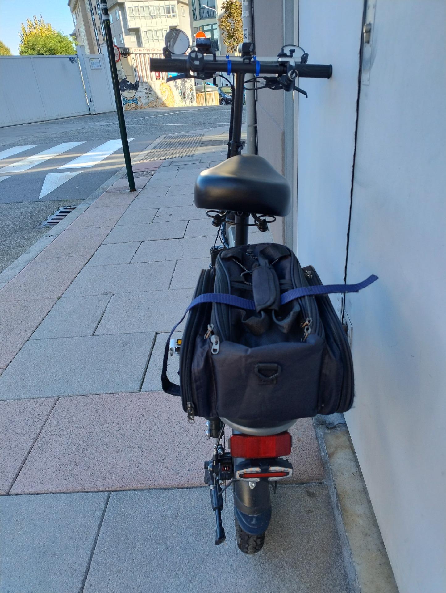Foto 2 de Cambio bicicleta eléctrica por triciclo eléctrico poniendo diferencia si procede.o 