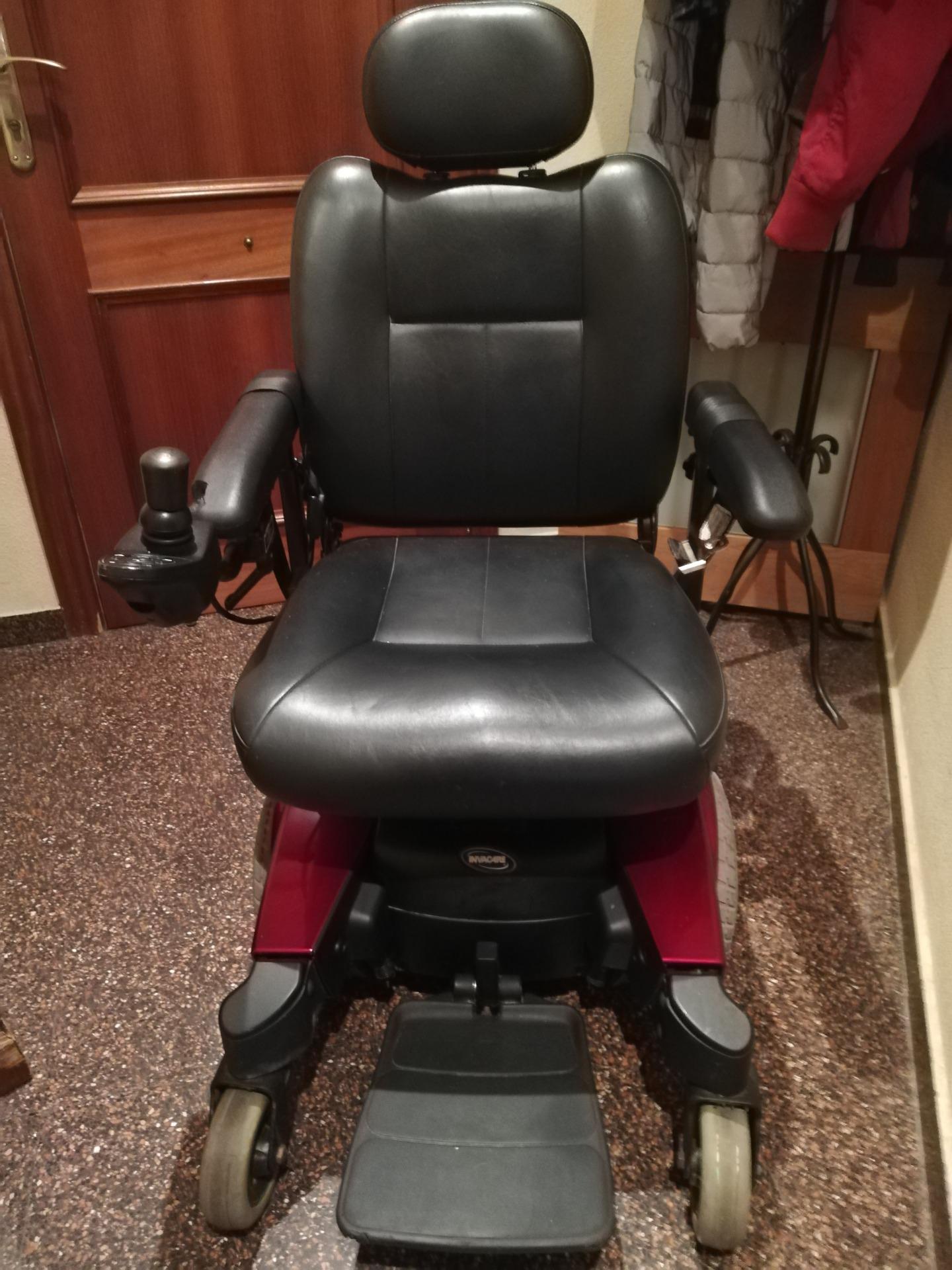 Foto 2 de Silla de ruedas electrica invacare pronto m61