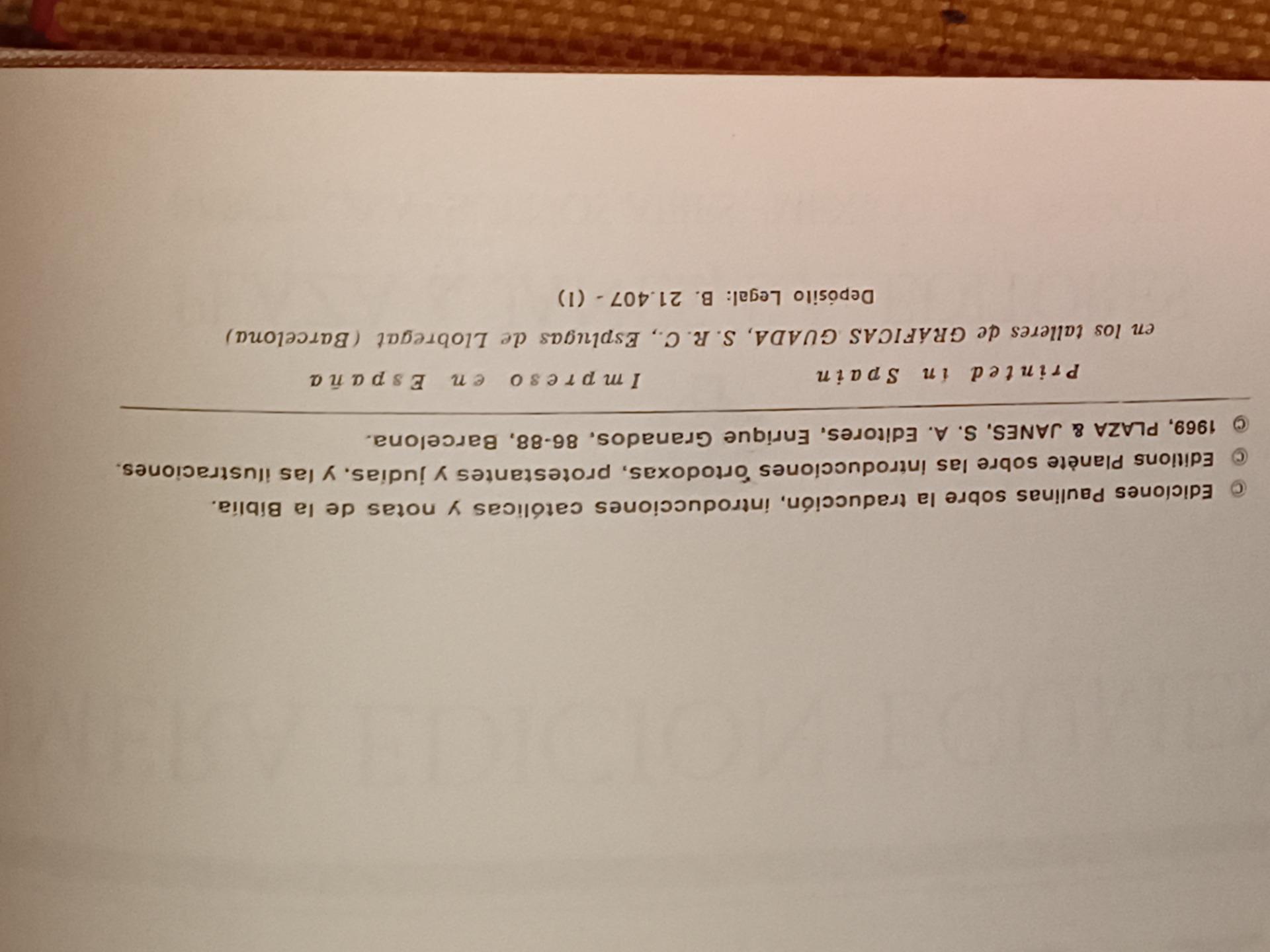 Foto 3 de Santa Biblia 