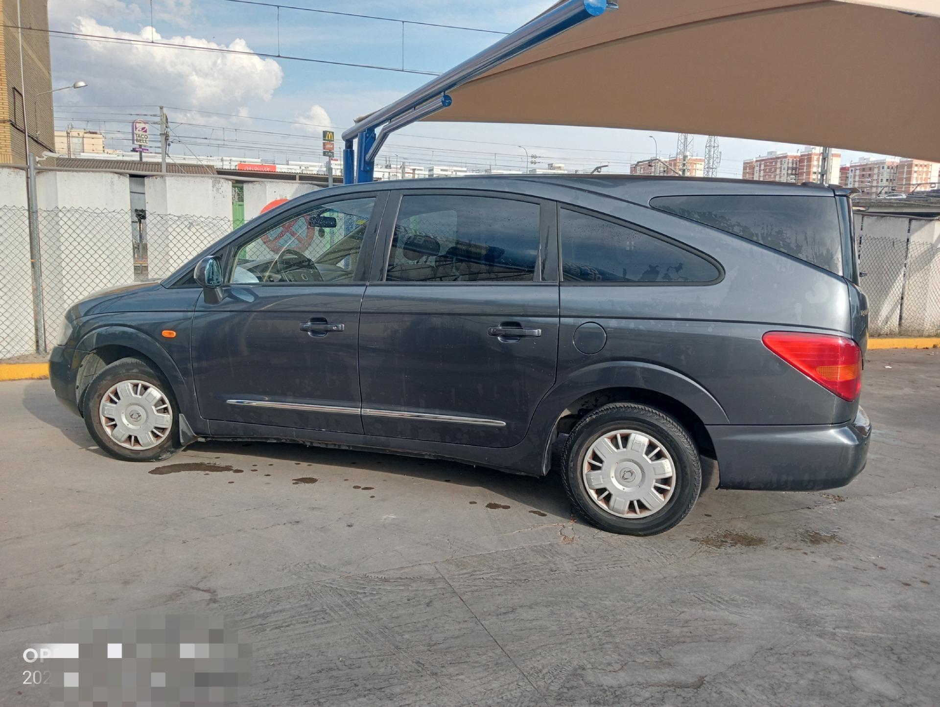 Foto 4 de SsangYong rodius