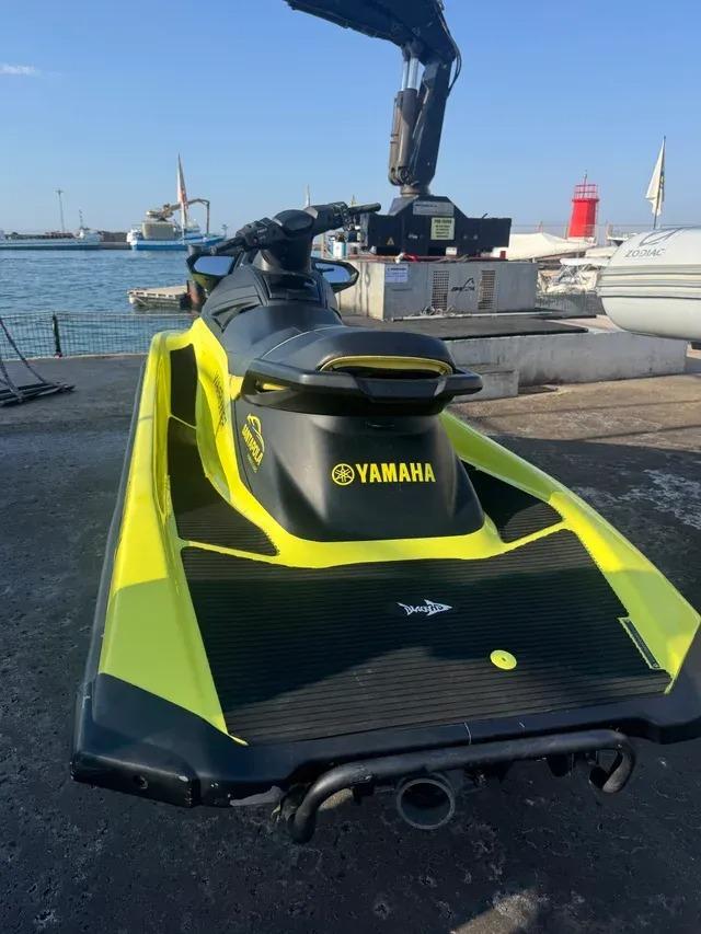 Foto 2 de cambio moto de agua por camper o coche 