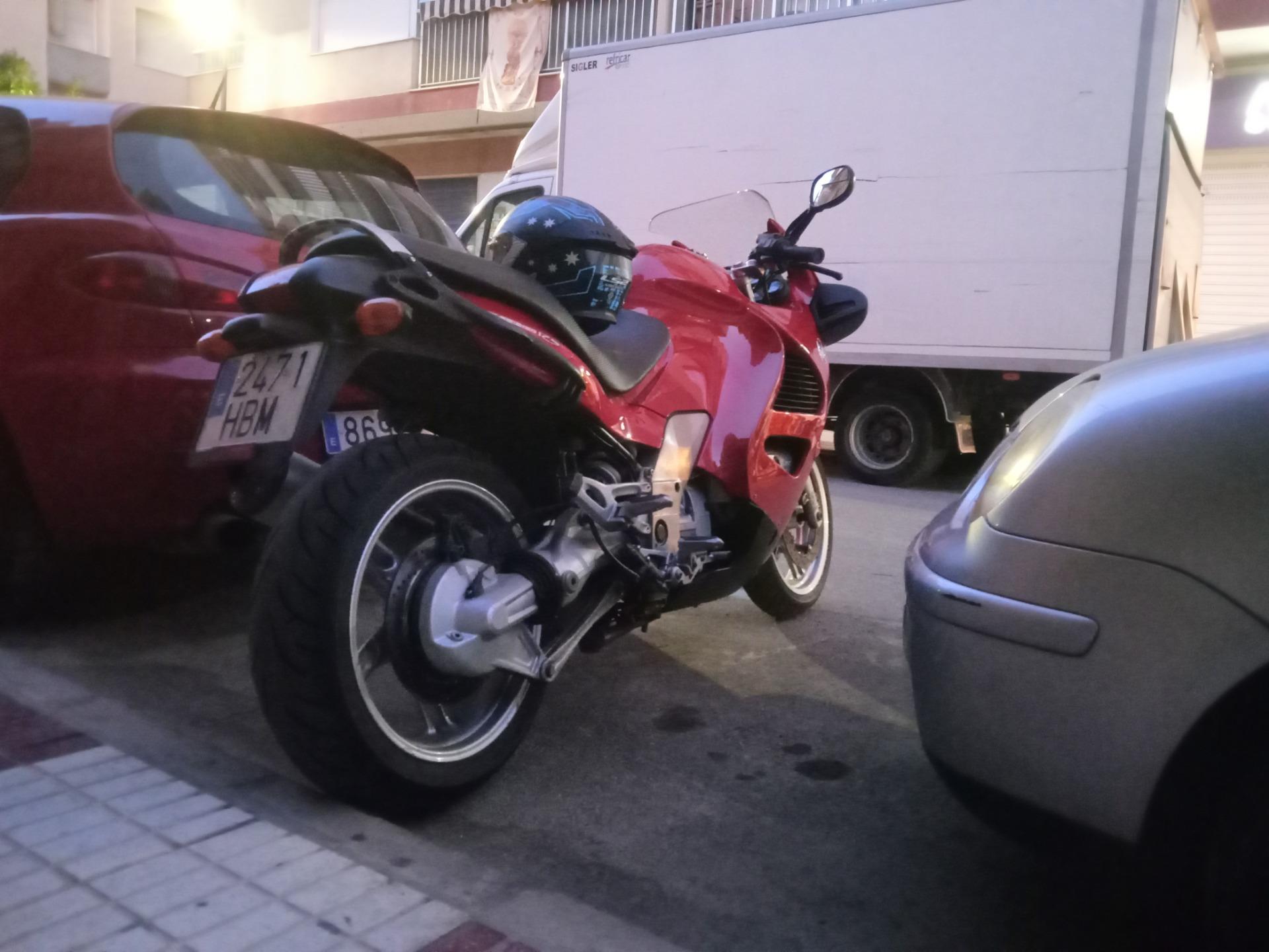 Foto 2 de BMW K1200 rs 