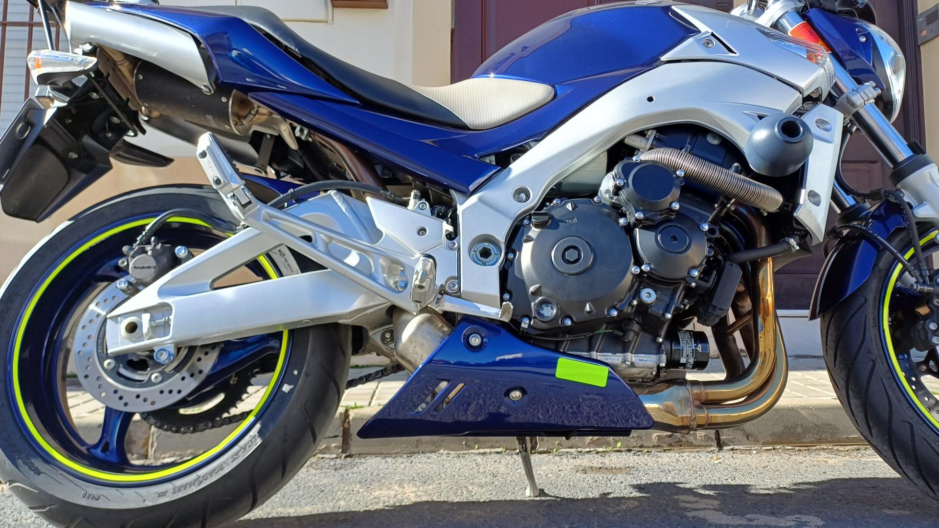 Foto 5 de Suzuki  GSR 600