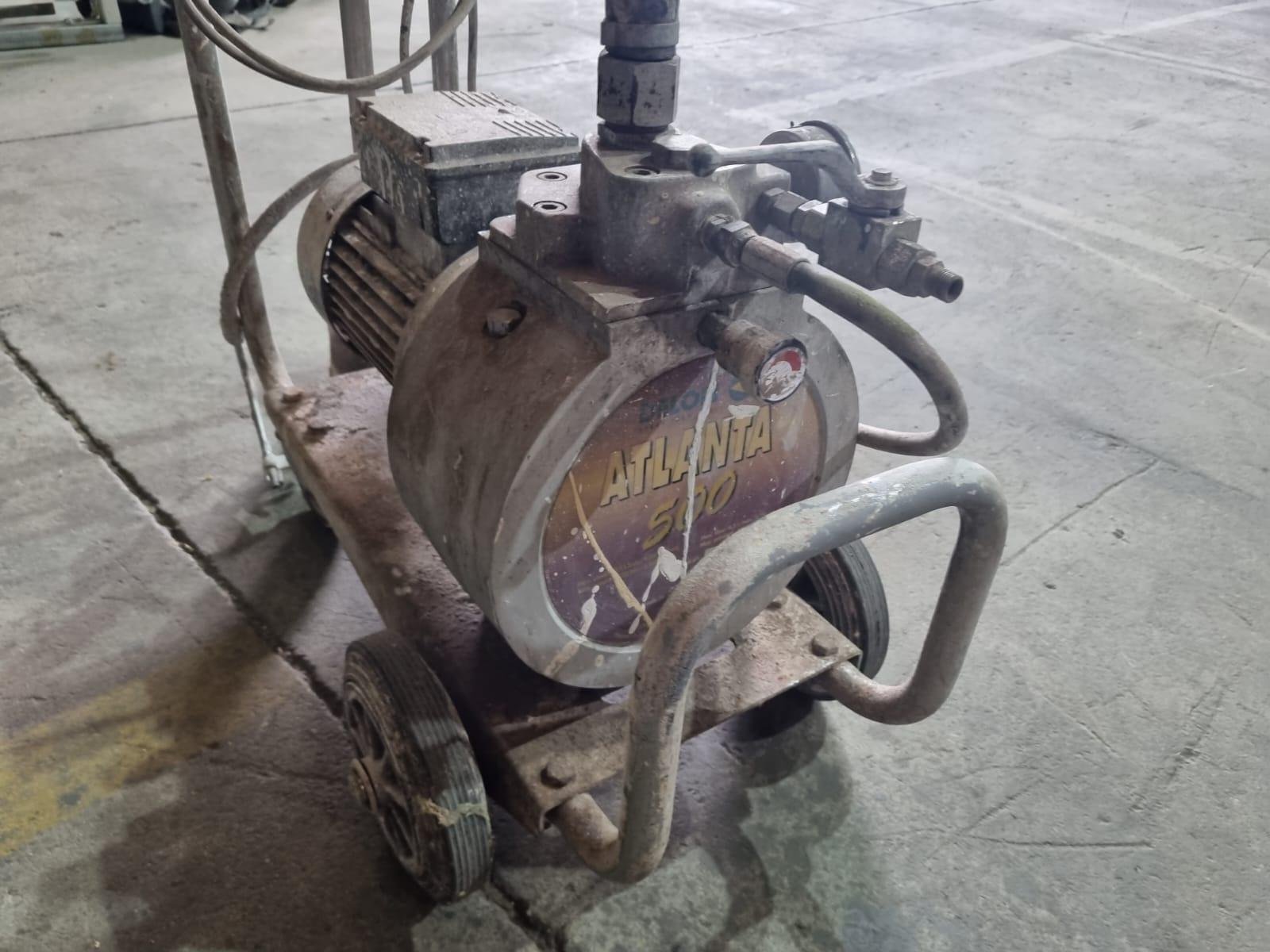 Foto 2 de Maquina de pintura 